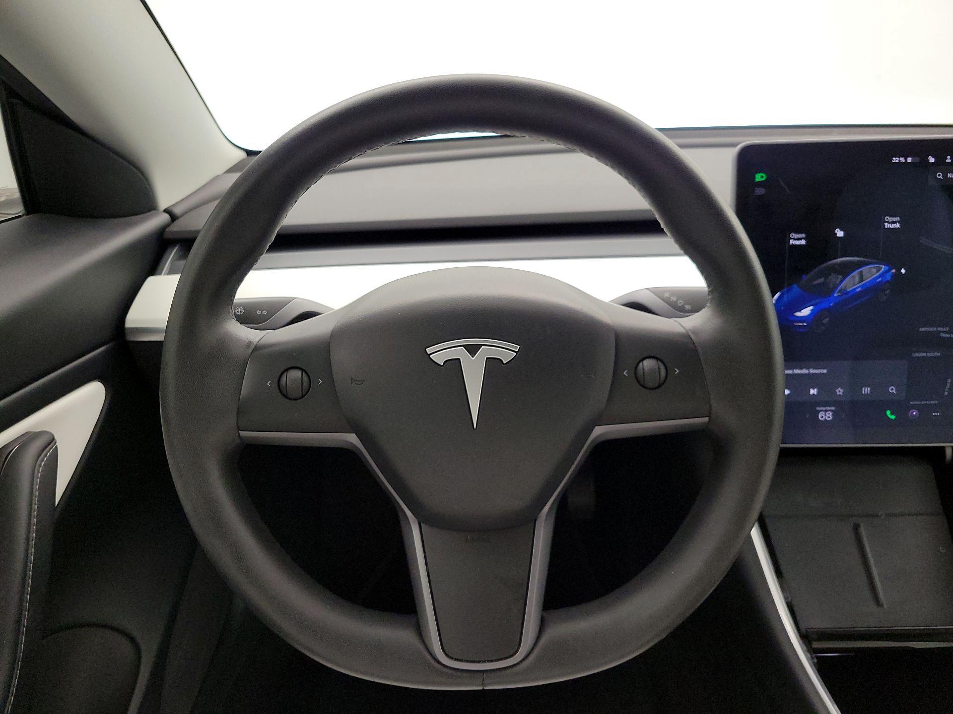Thumbnail: 2020 Tesla Model 3 - 10