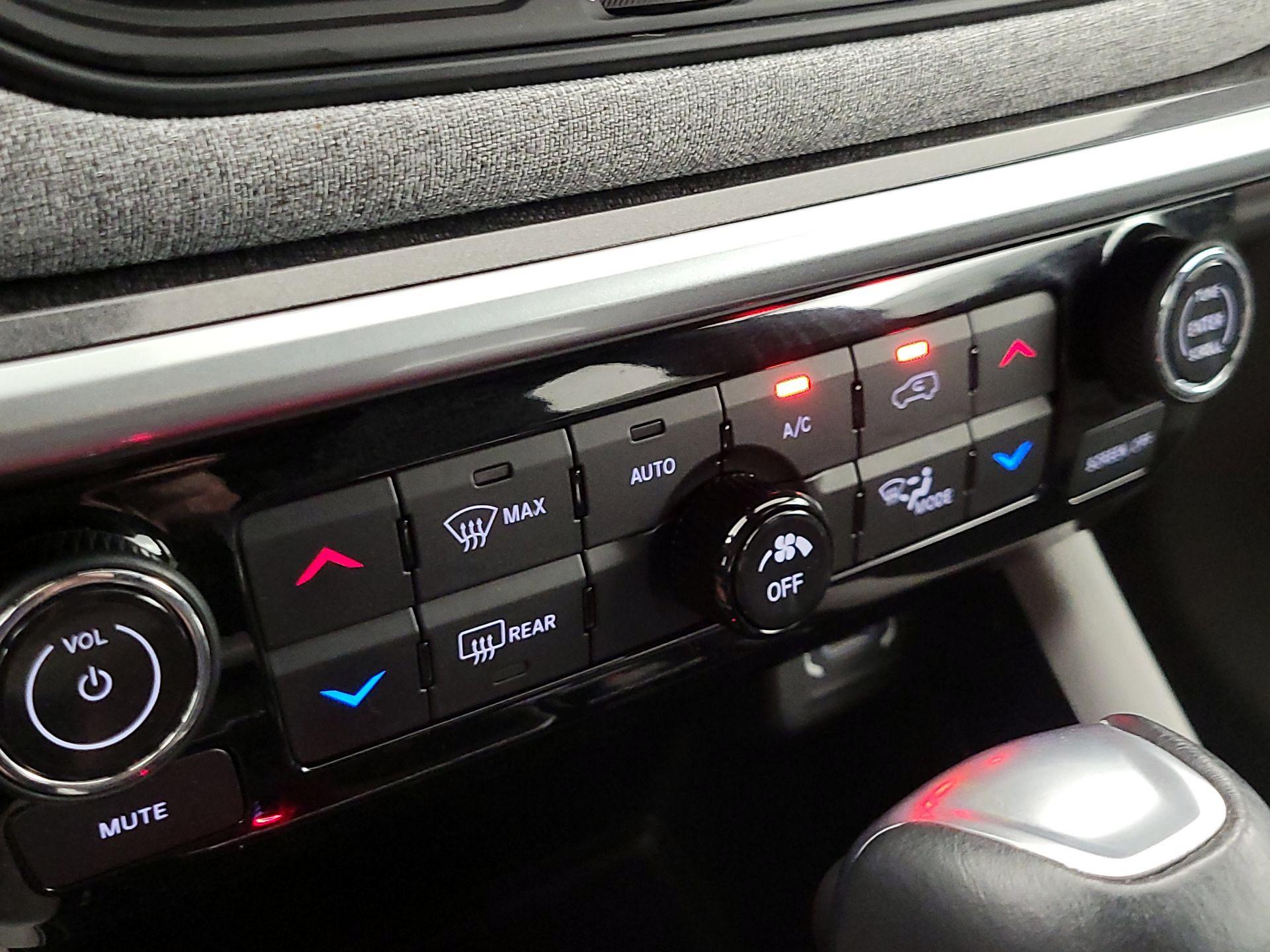 Thumbnail: 2023 Jeep Compass - 16