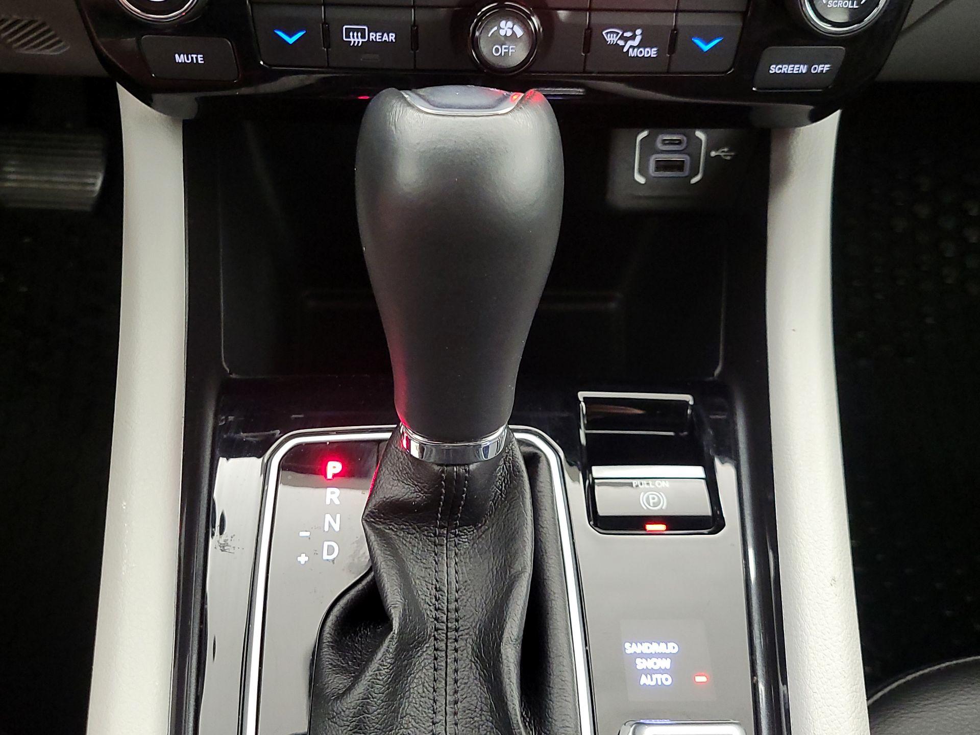 Thumbnail: 2023 Jeep Compass - 17