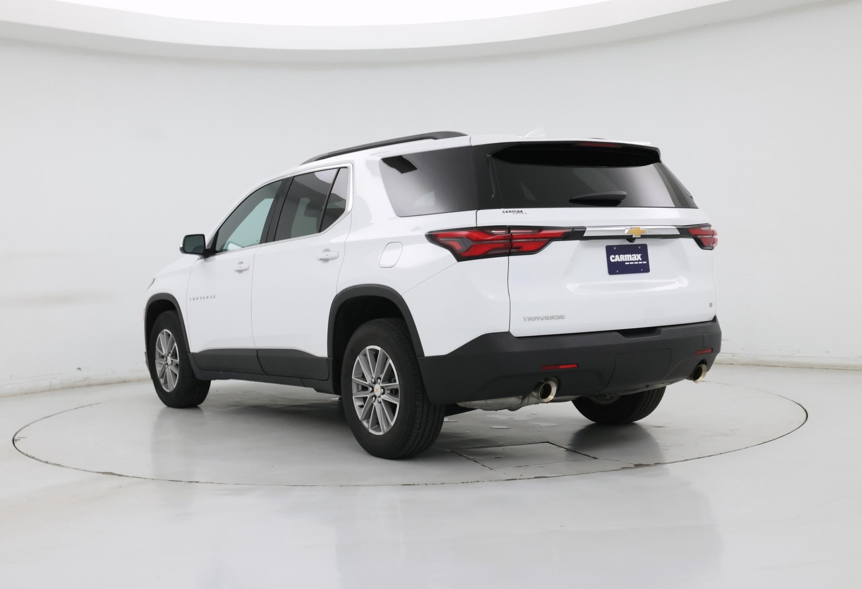 Thumbnail: 2023 Chevrolet Traverse - 2