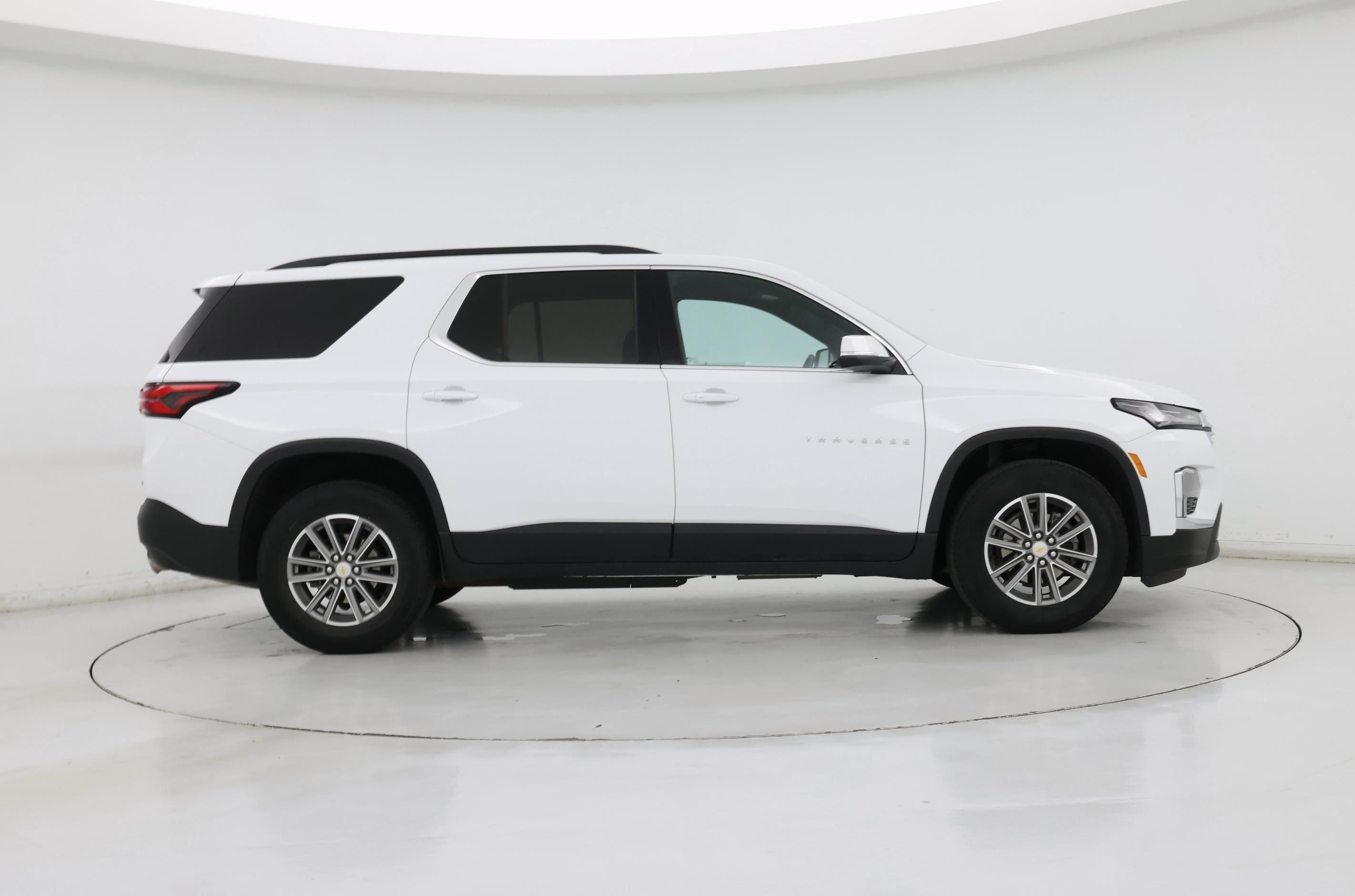 Thumbnail: 2023 Chevrolet Traverse - 7