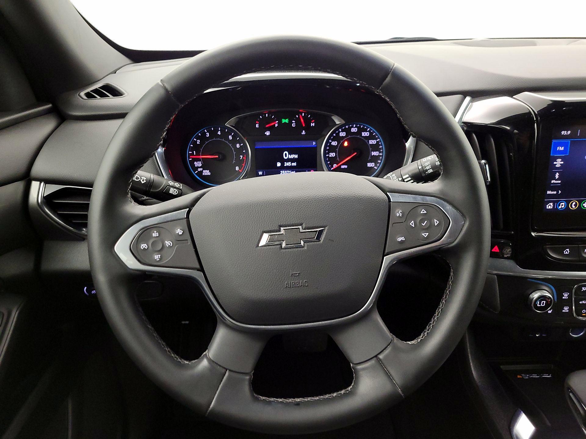 Thumbnail: 2023 Chevrolet Traverse - 10