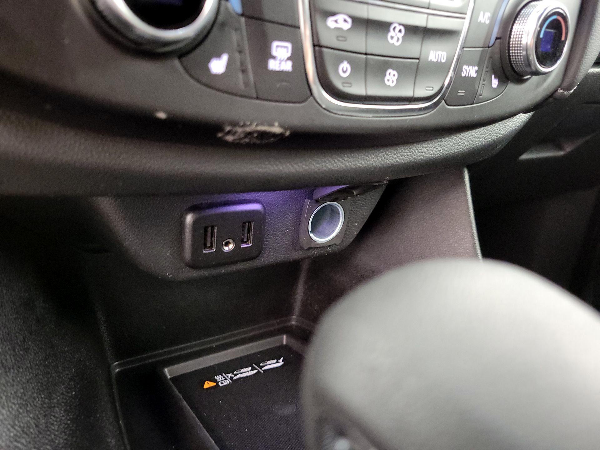 Thumbnail: 2023 Chevrolet Traverse - 18