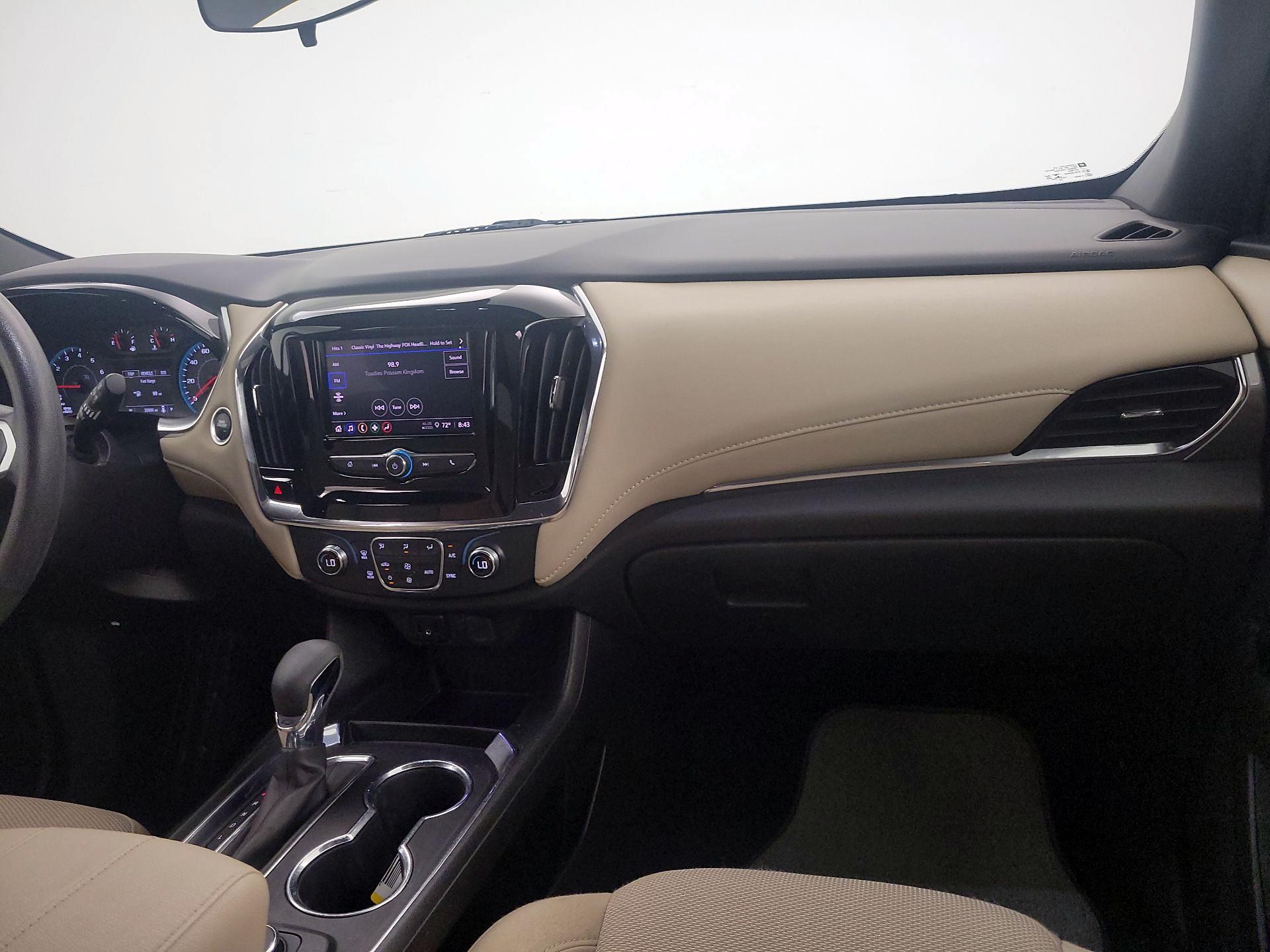 Thumbnail: 2023 Chevrolet Traverse - 9