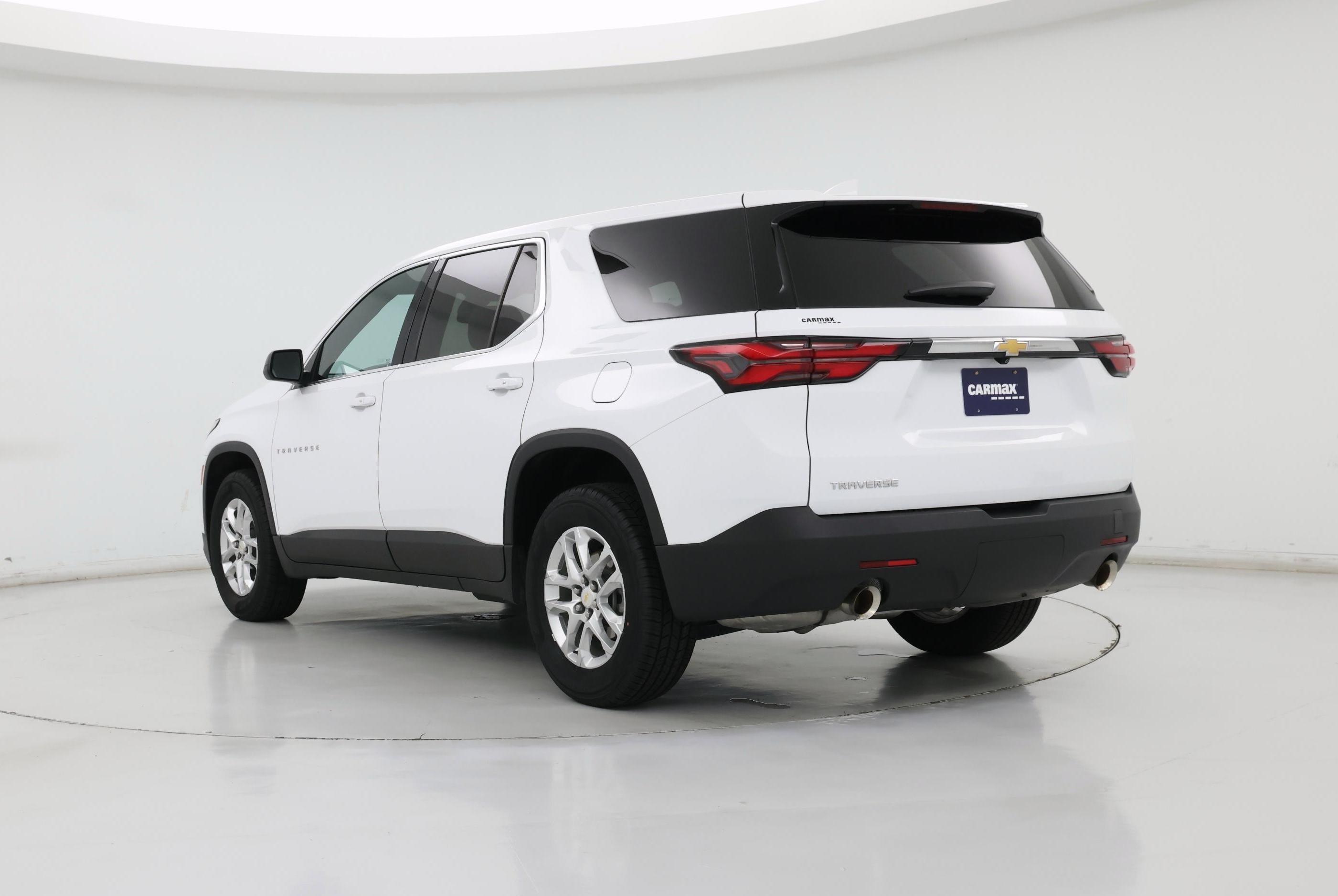 Thumbnail: 2023 Chevrolet Traverse - 2