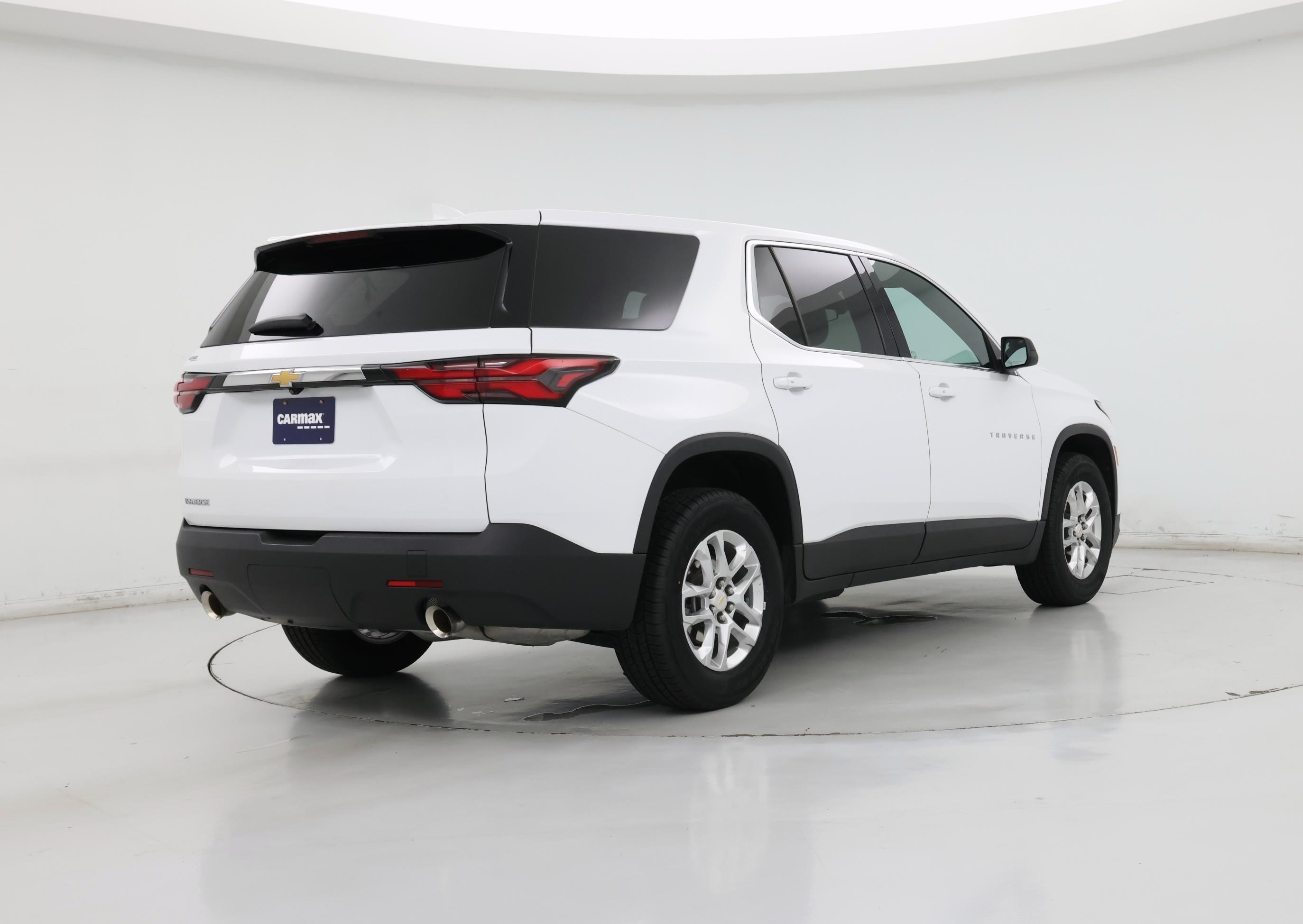 Thumbnail: 2023 Chevrolet Traverse - 8