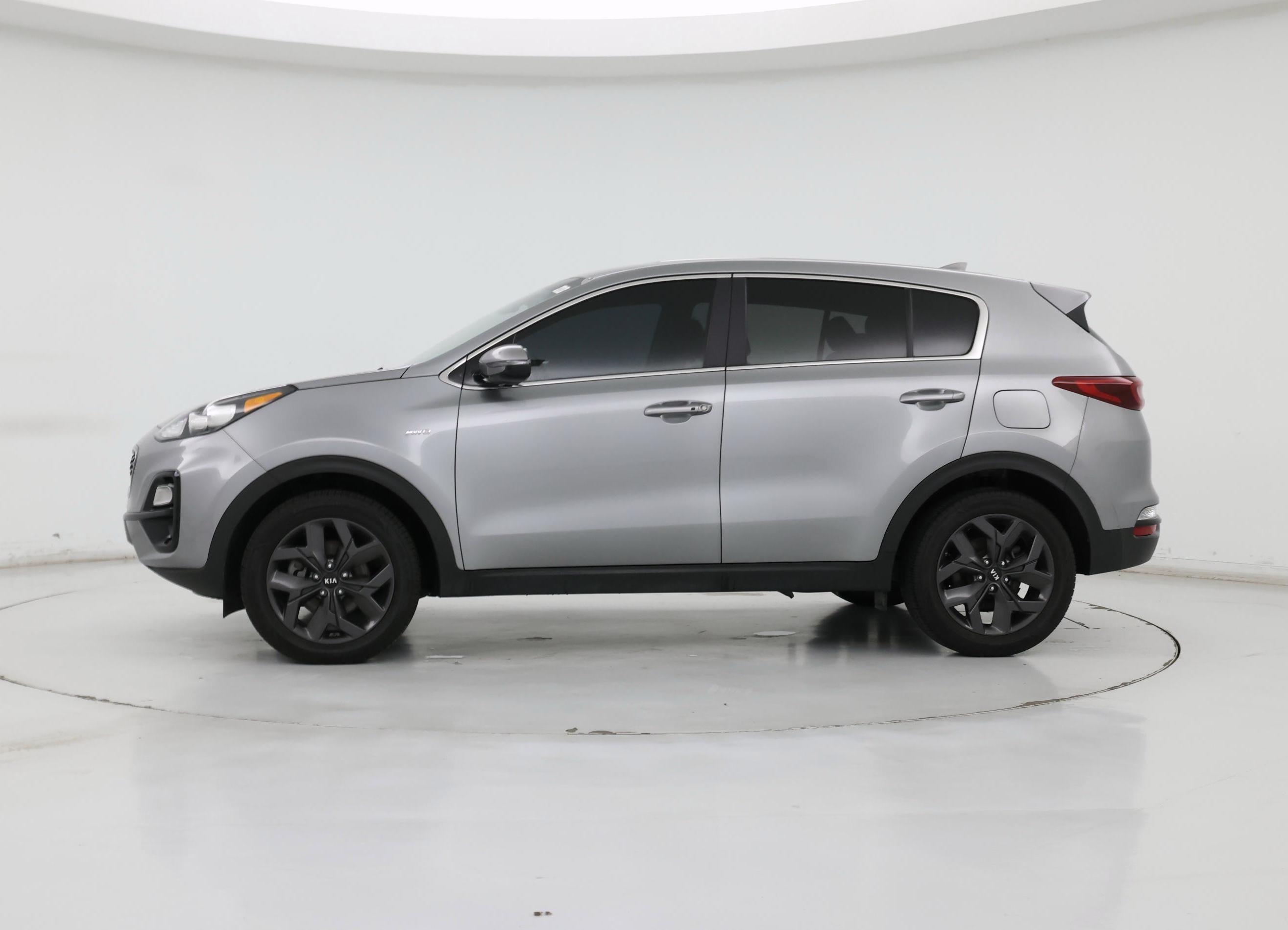 Thumbnail: 2022 Kia Sportage - 3