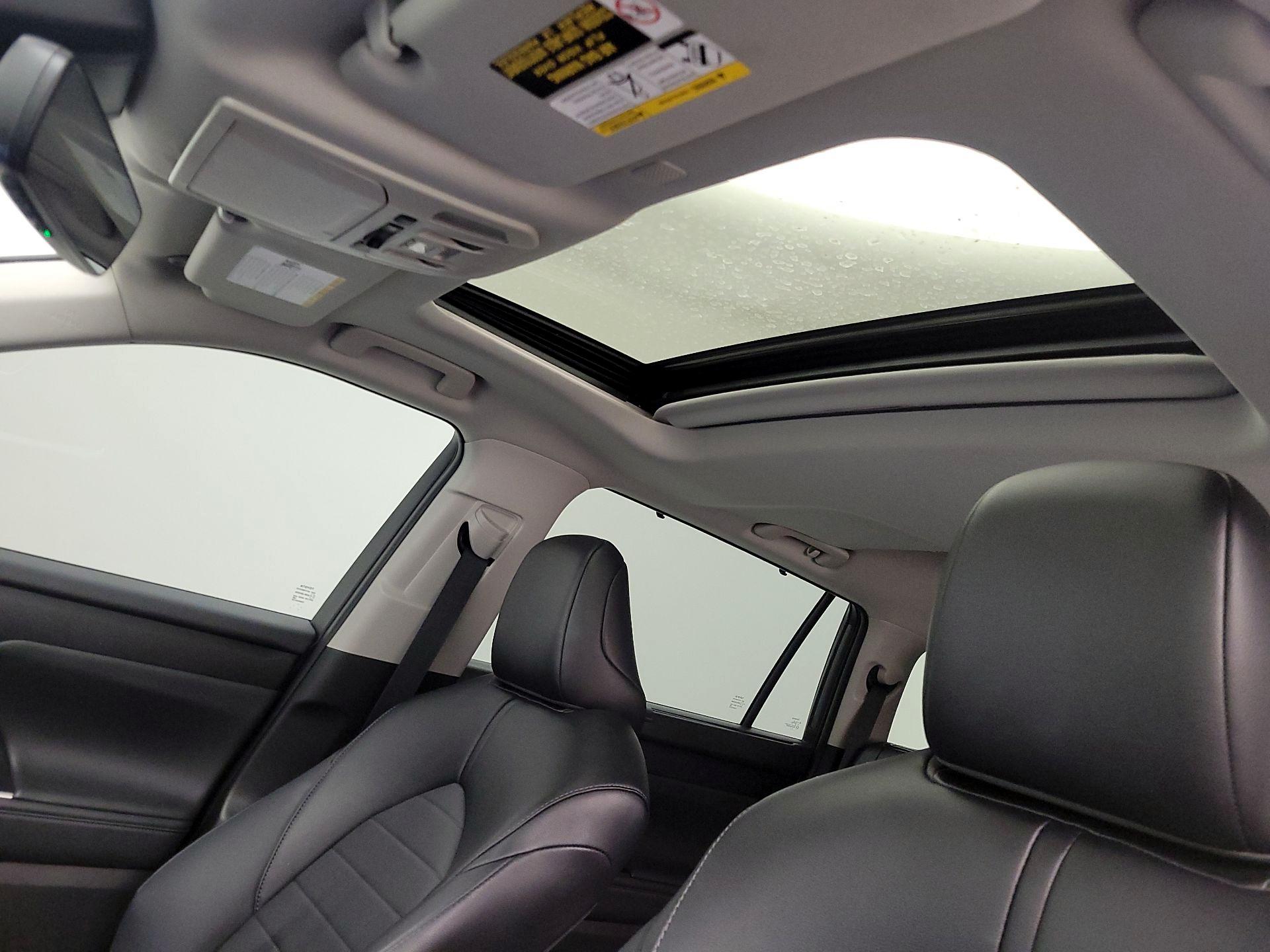 Thumbnail: 2022 Toyota Highlander - 19