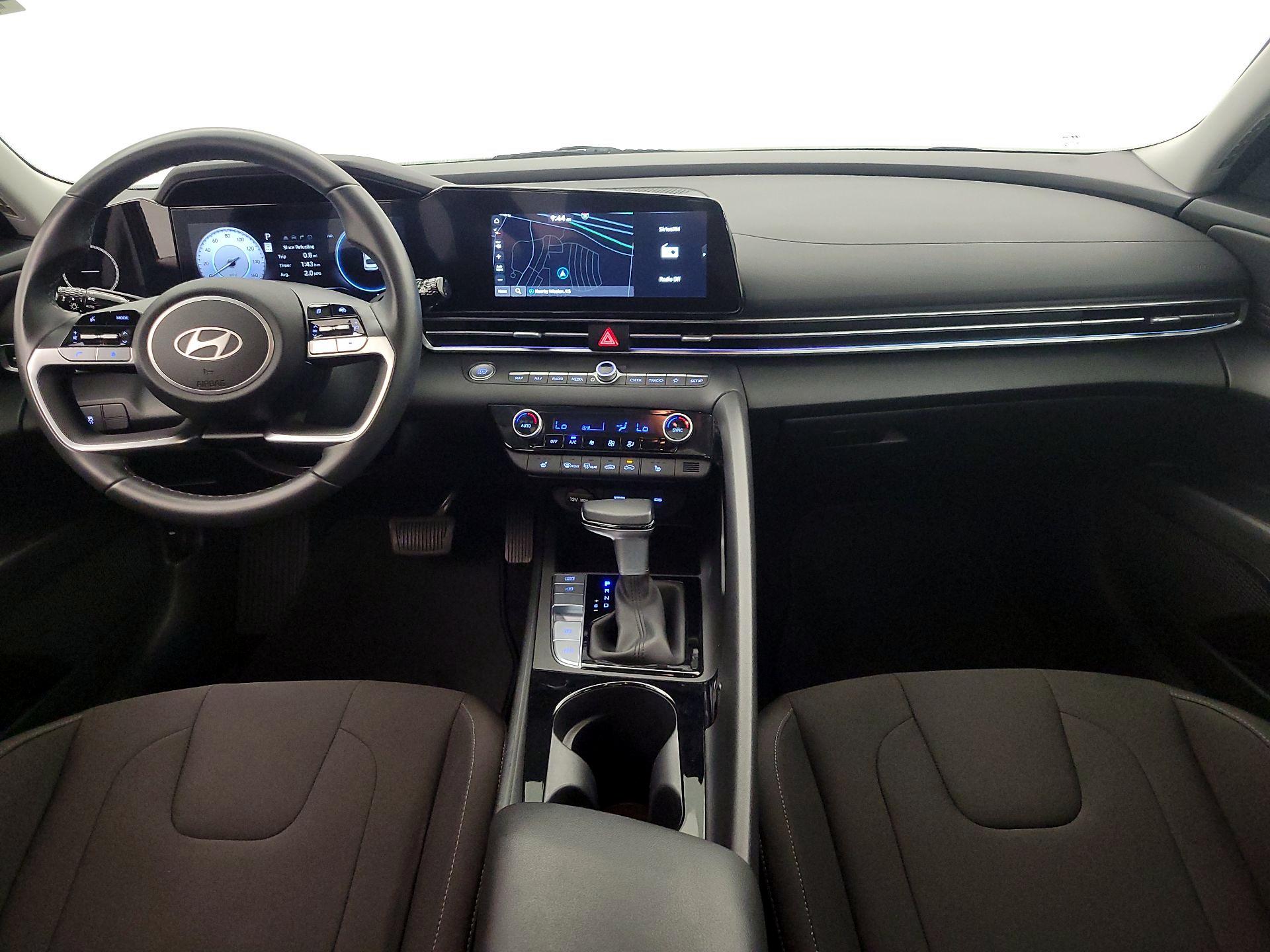 Thumbnail: 2025 Hyundai Elantra - 9