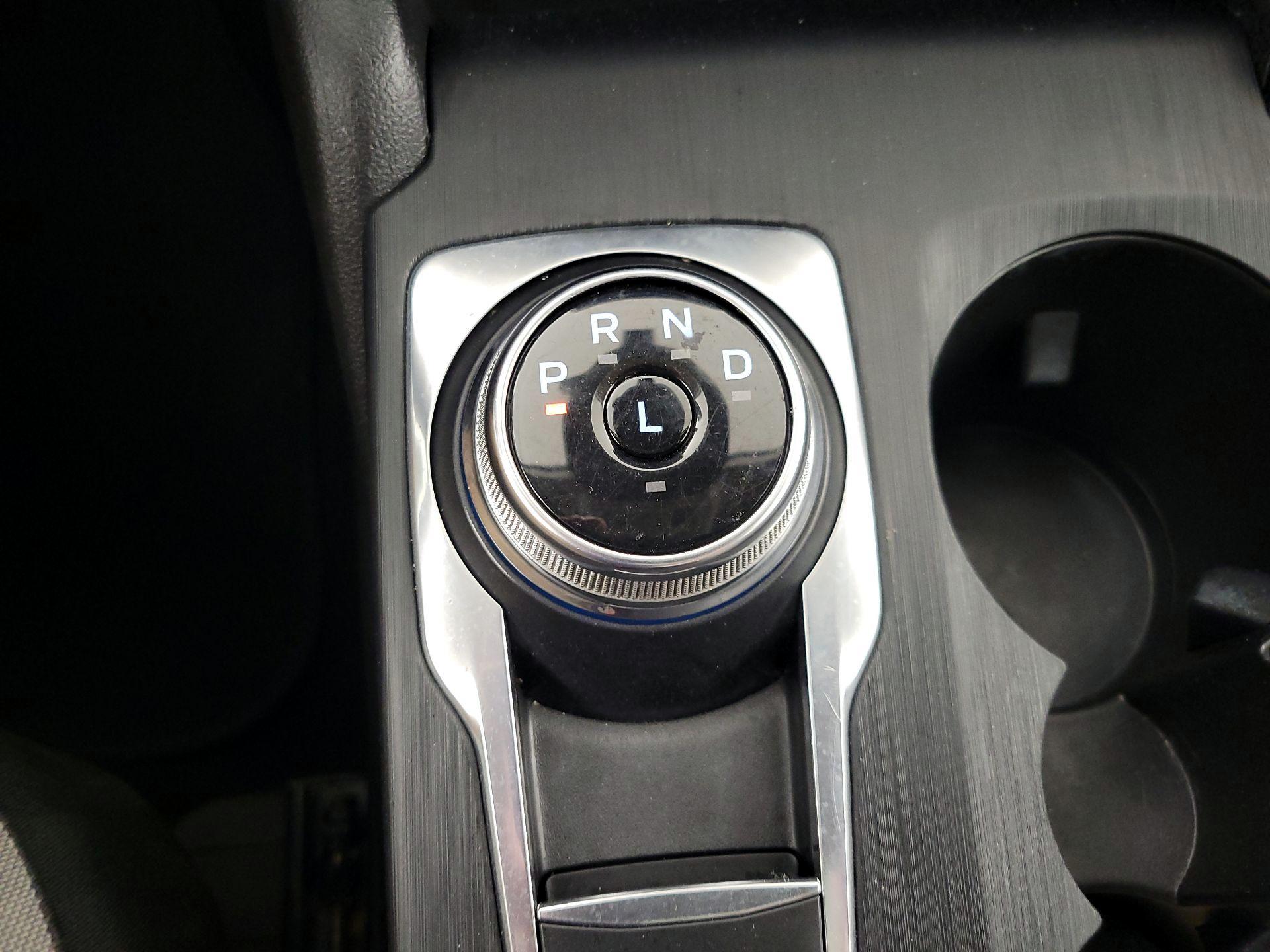 Thumbnail: 2022 Ford Escape - 17