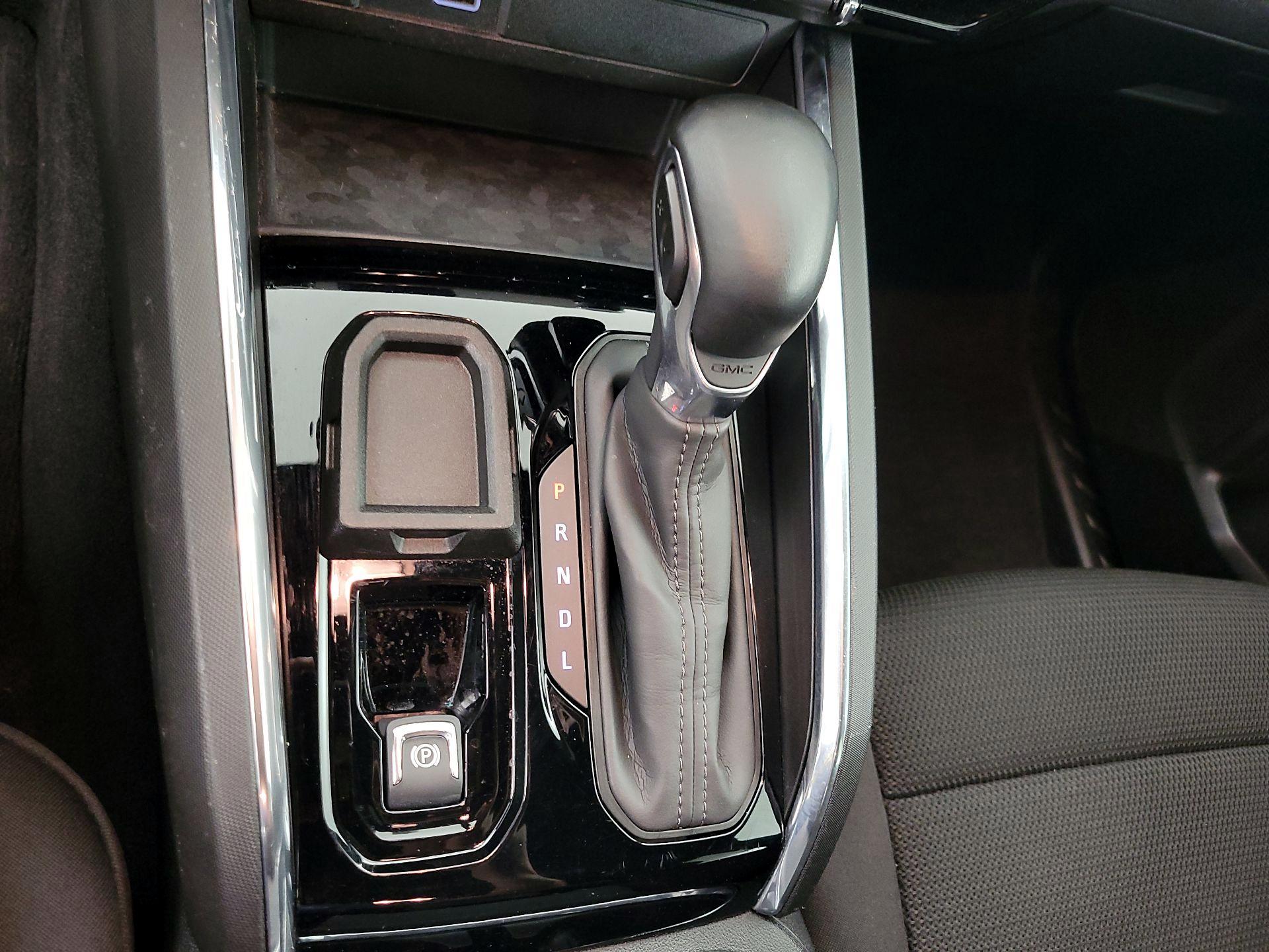 Thumbnail: 2024 GMC Canyon - 18