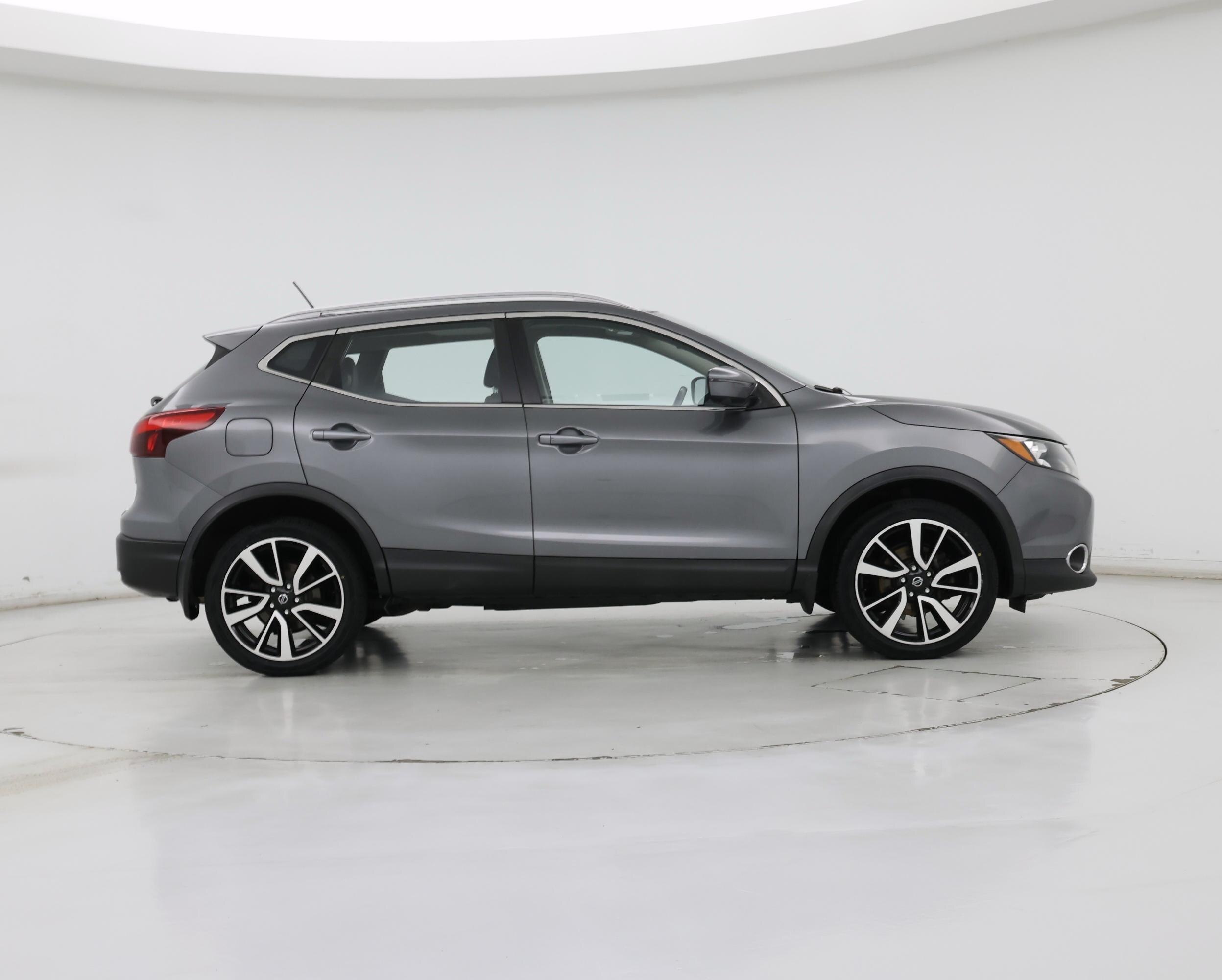 Thumbnail: 2018 Nissan Rogue Sport - 7