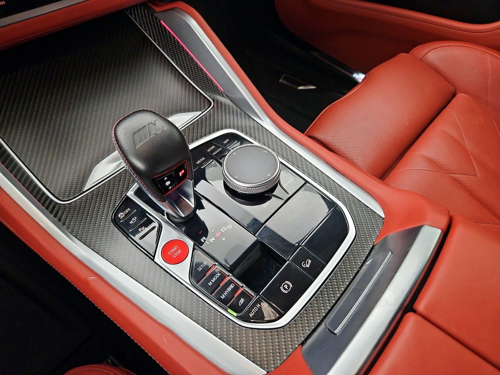 2024 BMW XM Base - Photo 18