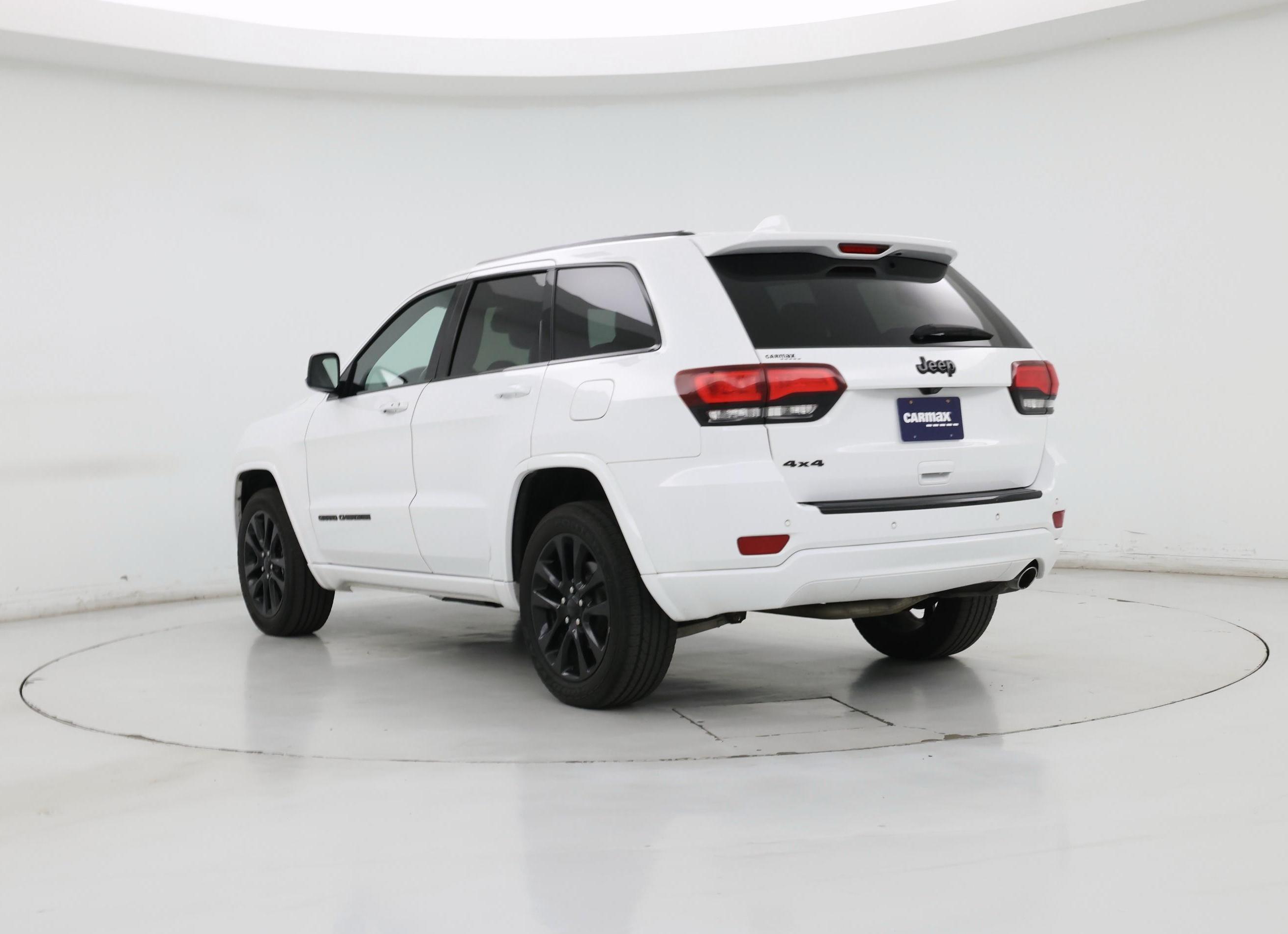 Thumbnail: 2018 Jeep Grand Cherokee - 2
