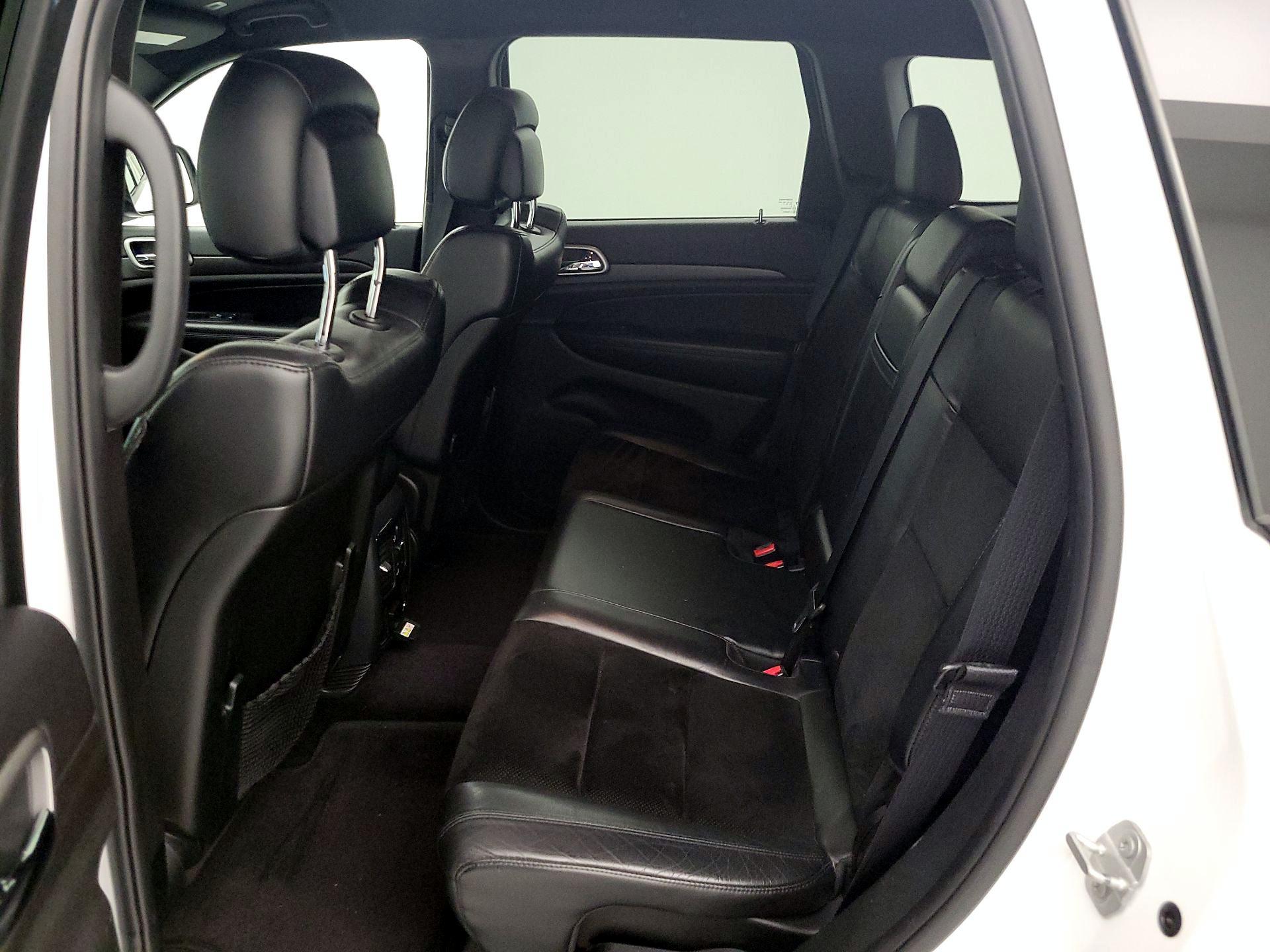 Thumbnail: 2018 Jeep Grand Cherokee - 20