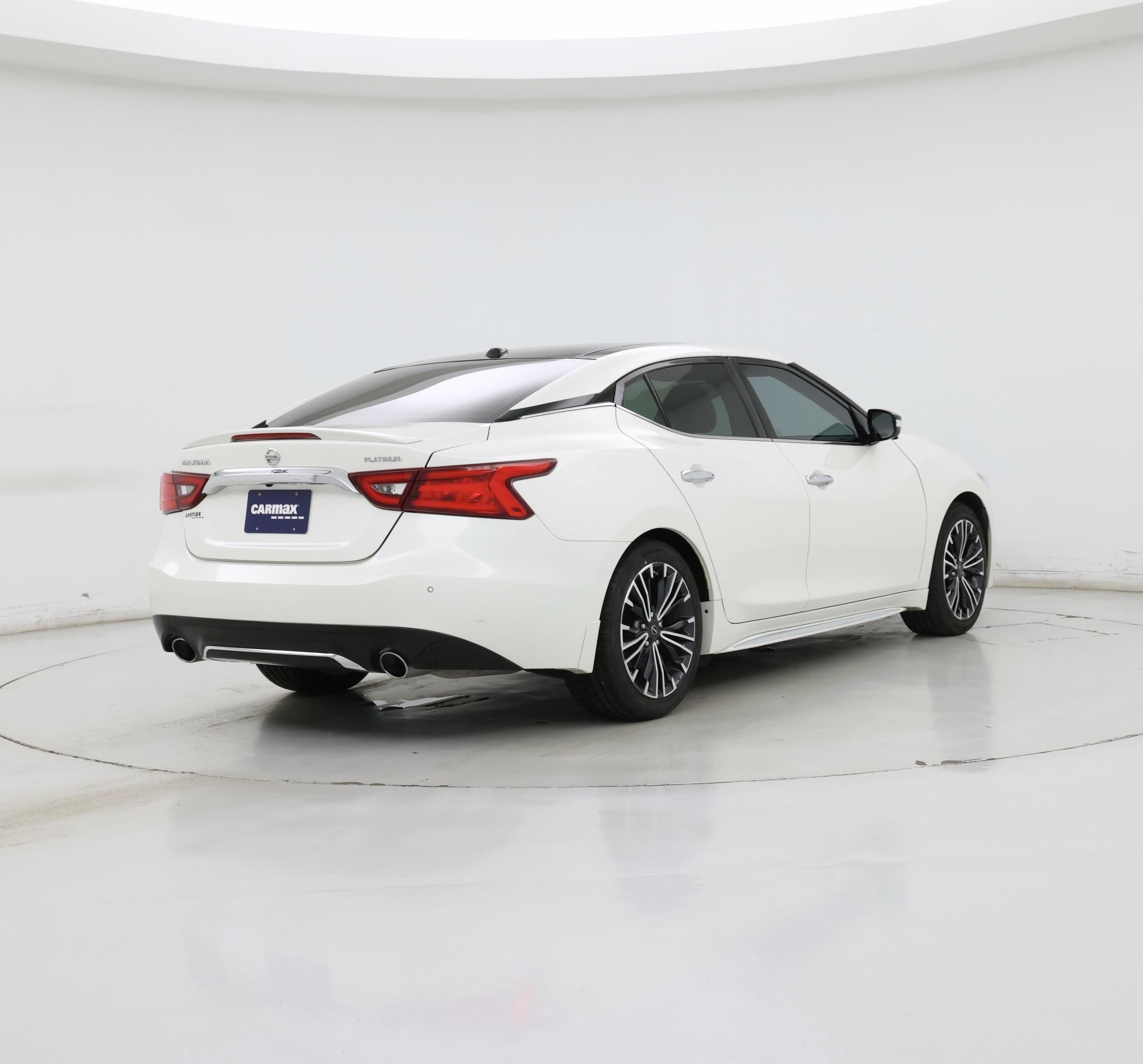 Thumbnail: 2017 Nissan Maxima - 8