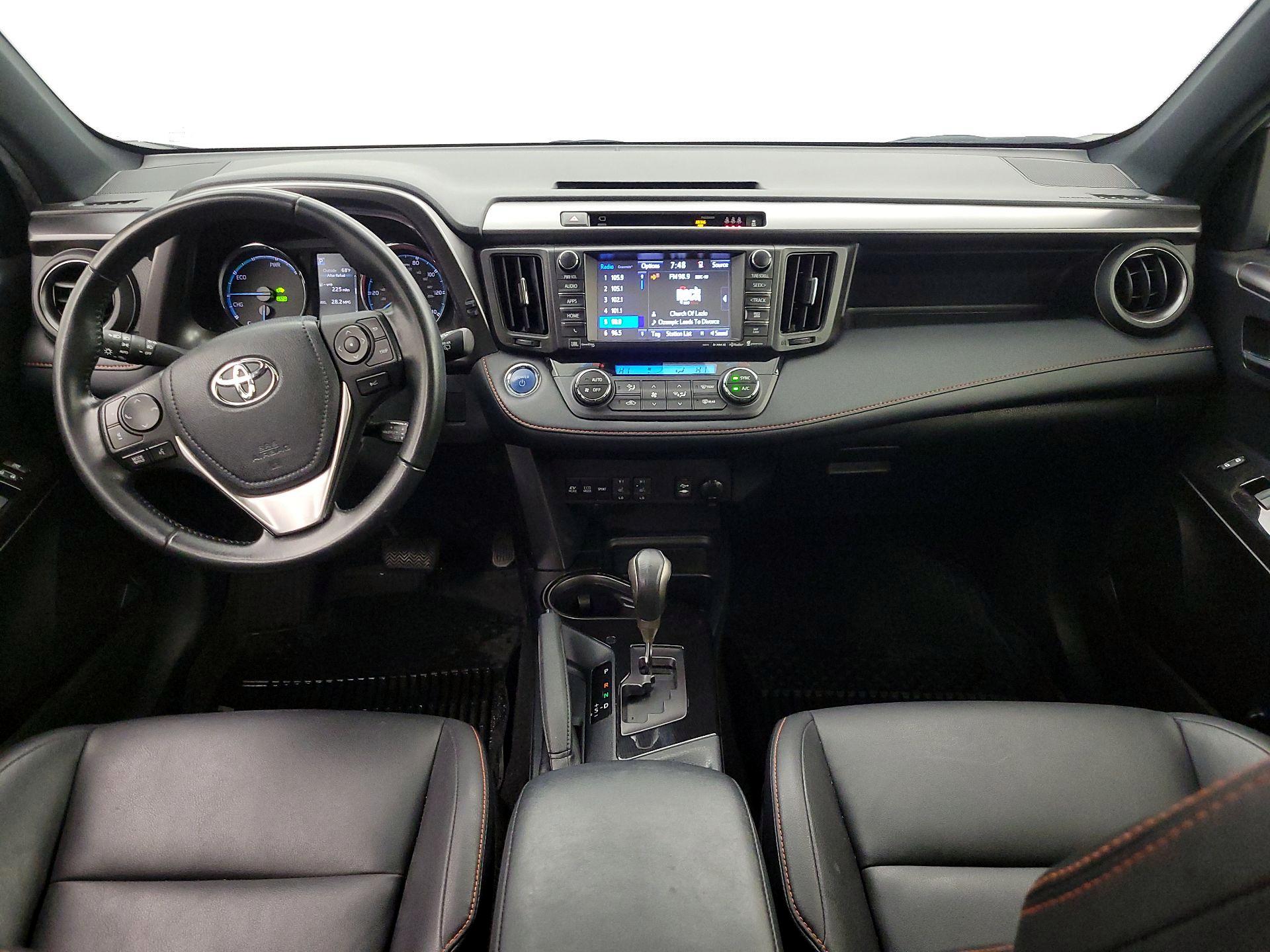 Thumbnail: 2018 Toyota RAV4 - 9