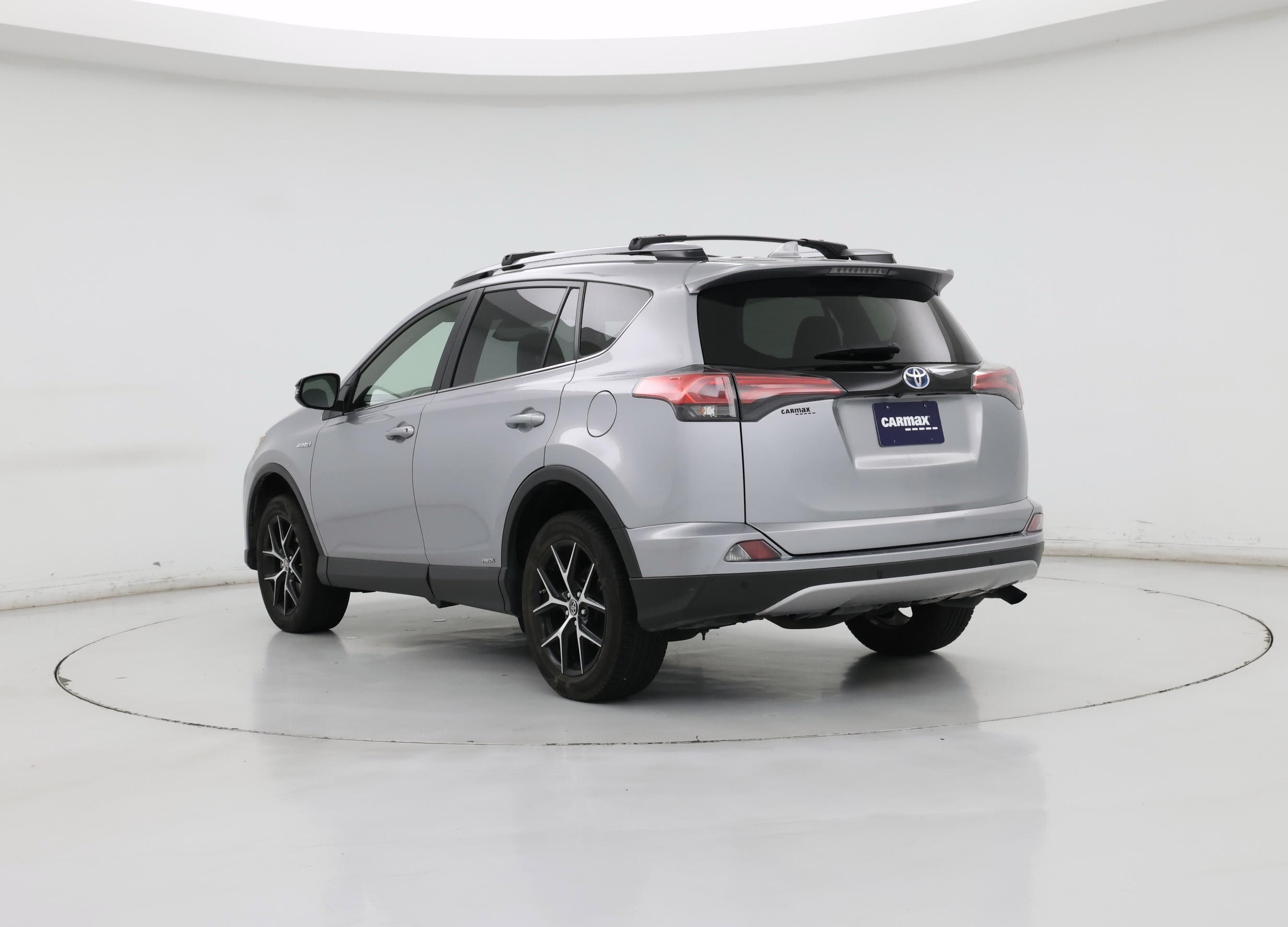 Thumbnail: 2018 Toyota RAV4 - 2