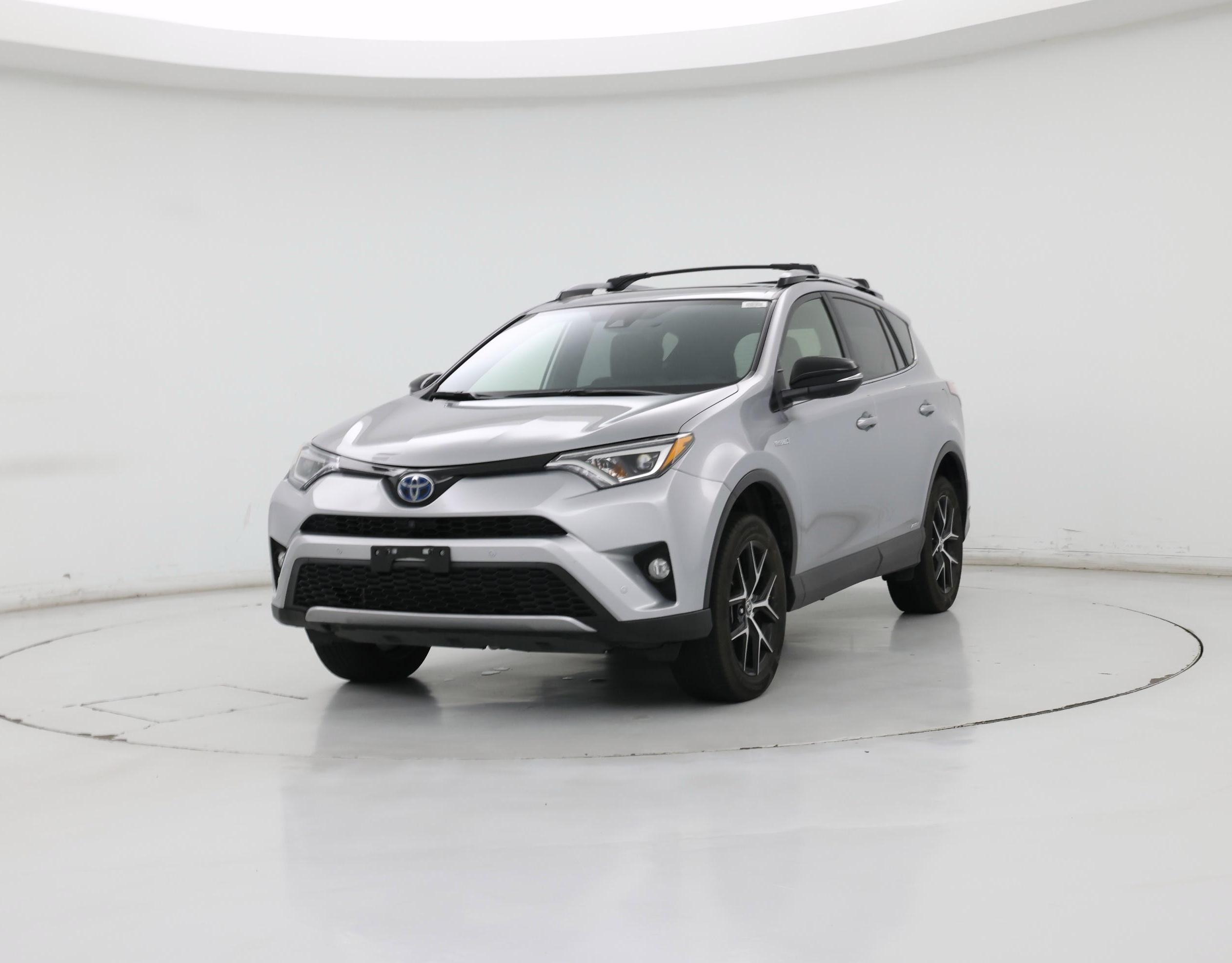 Thumbnail: 2018 Toyota RAV4 - 4