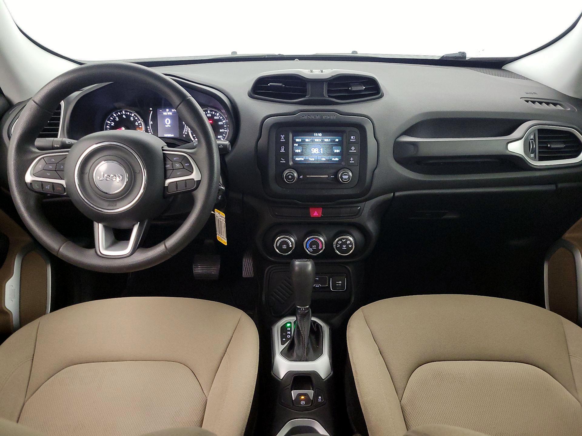 Thumbnail: 2015 Jeep Renegade - 9