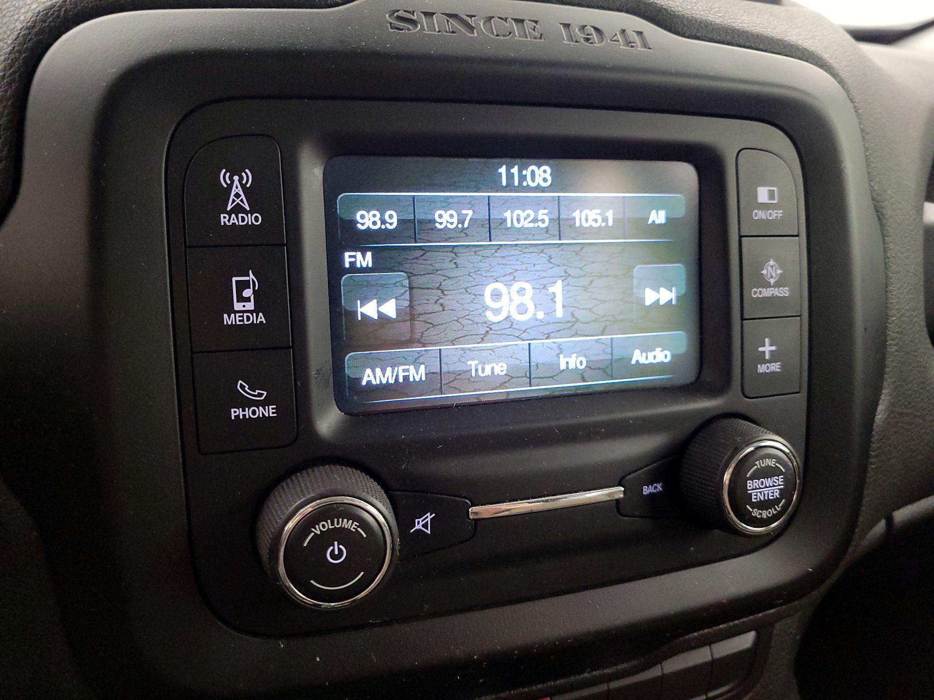 Thumbnail: 2015 Jeep Renegade - 14