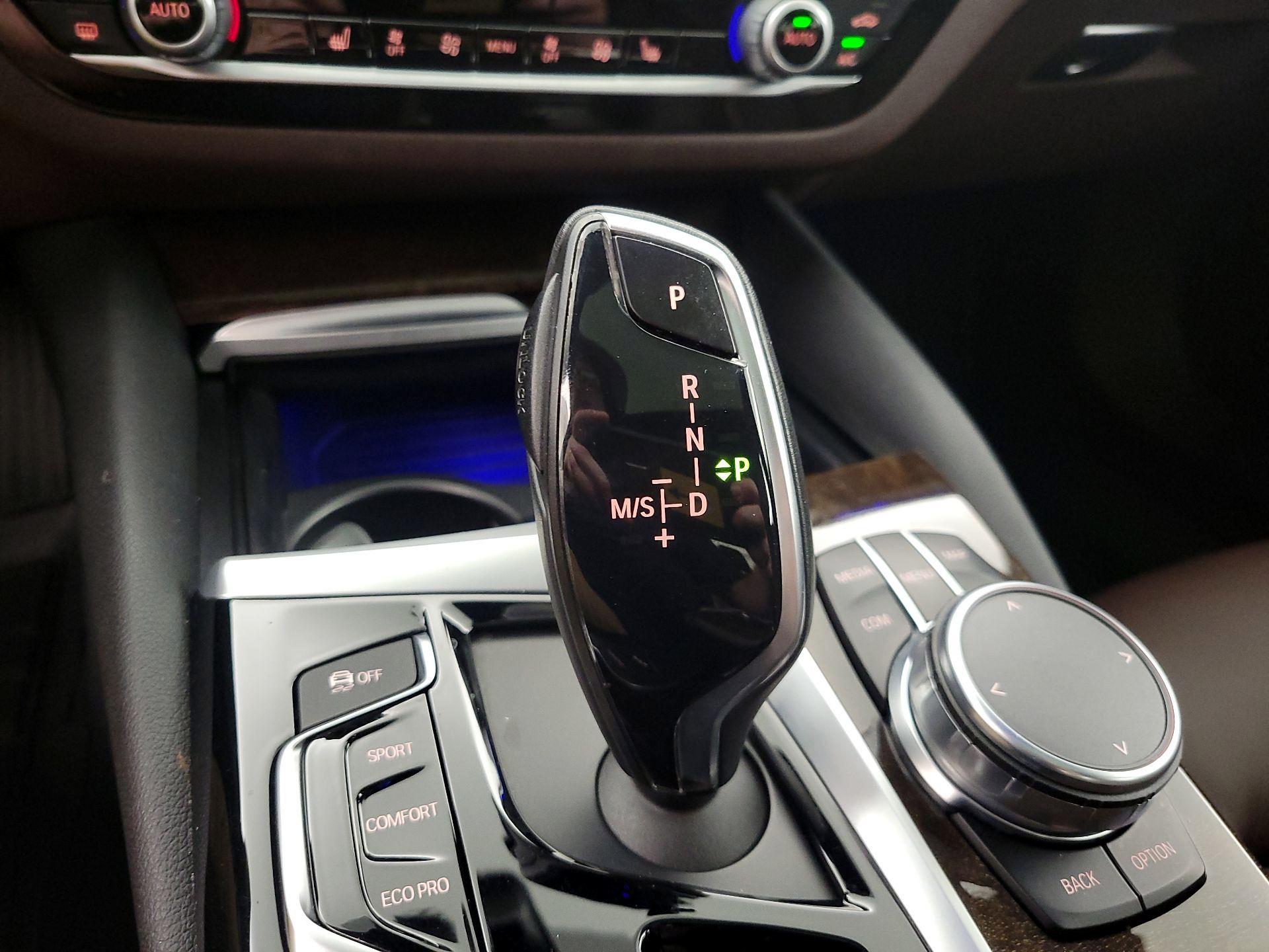 Thumbnail: 2018 BMW 5 Series - 17