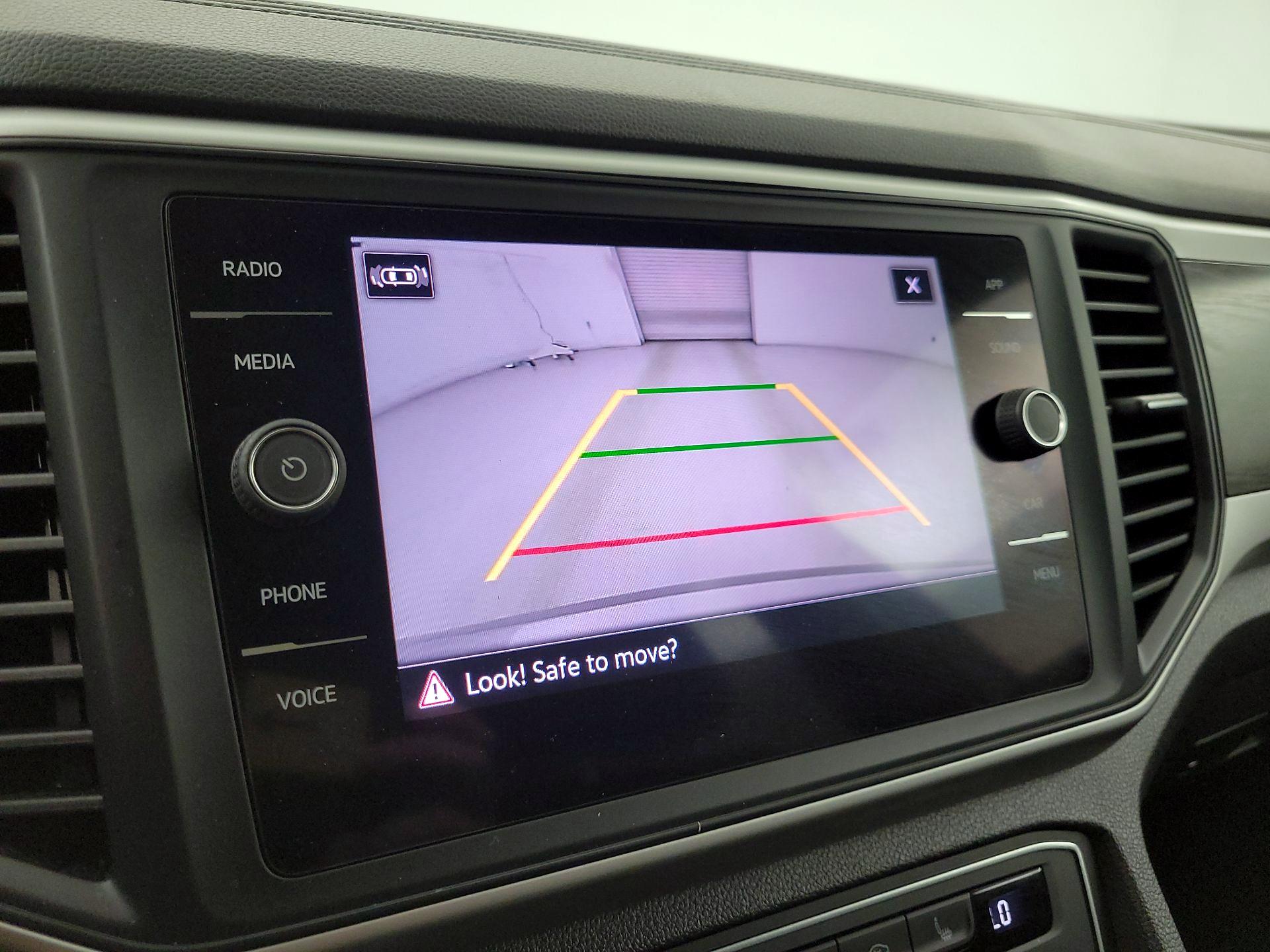 Thumbnail: 2021 Volkswagen Atlas - 14