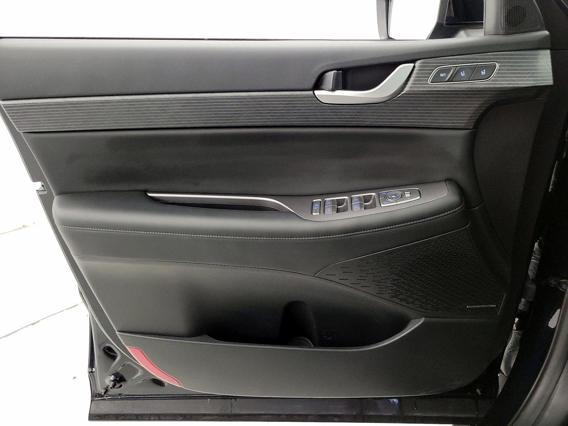 Thumbnail: 2025 Hyundai Palisade - 12