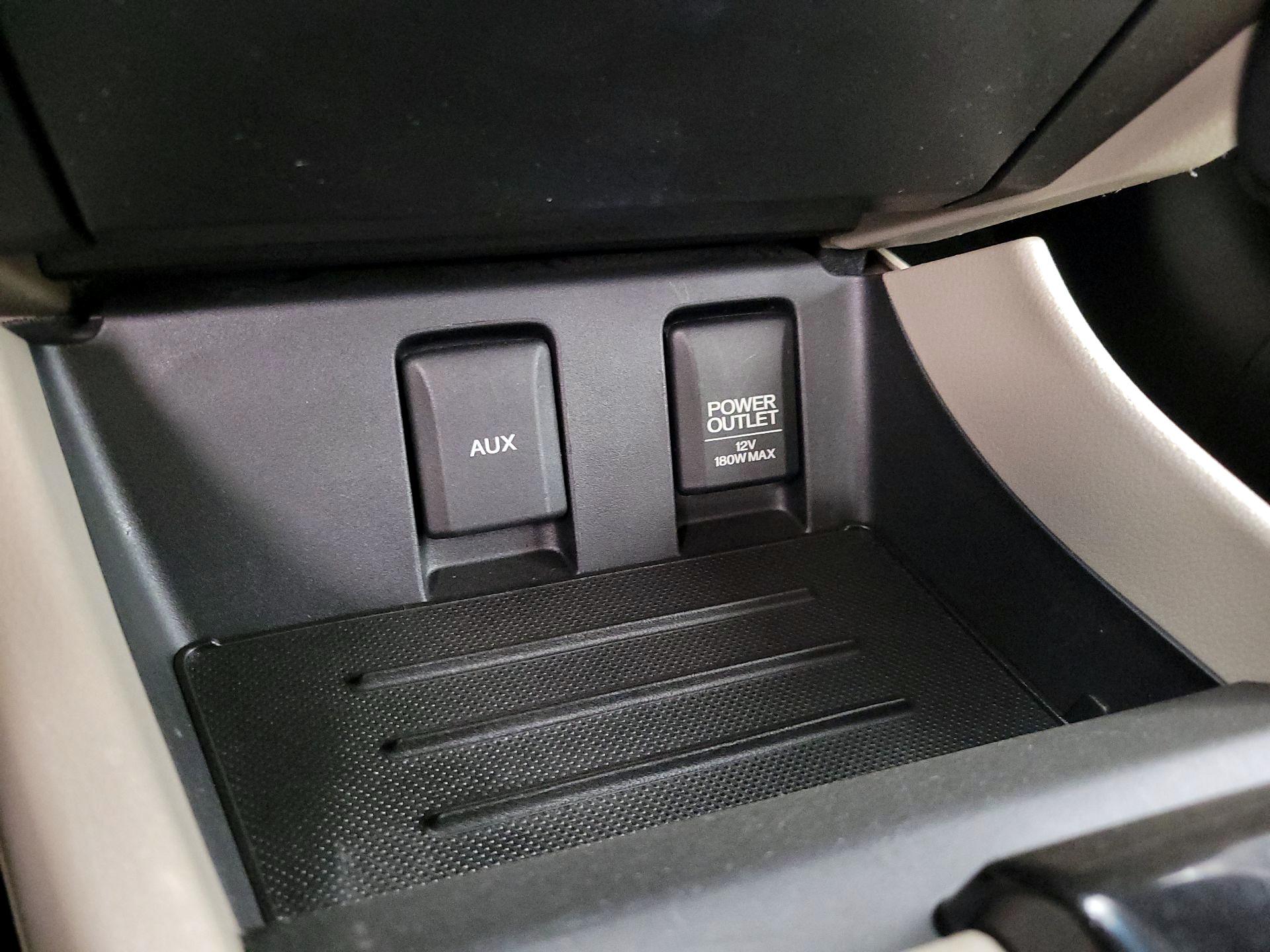 Thumbnail: 2014 Honda Civic - 18