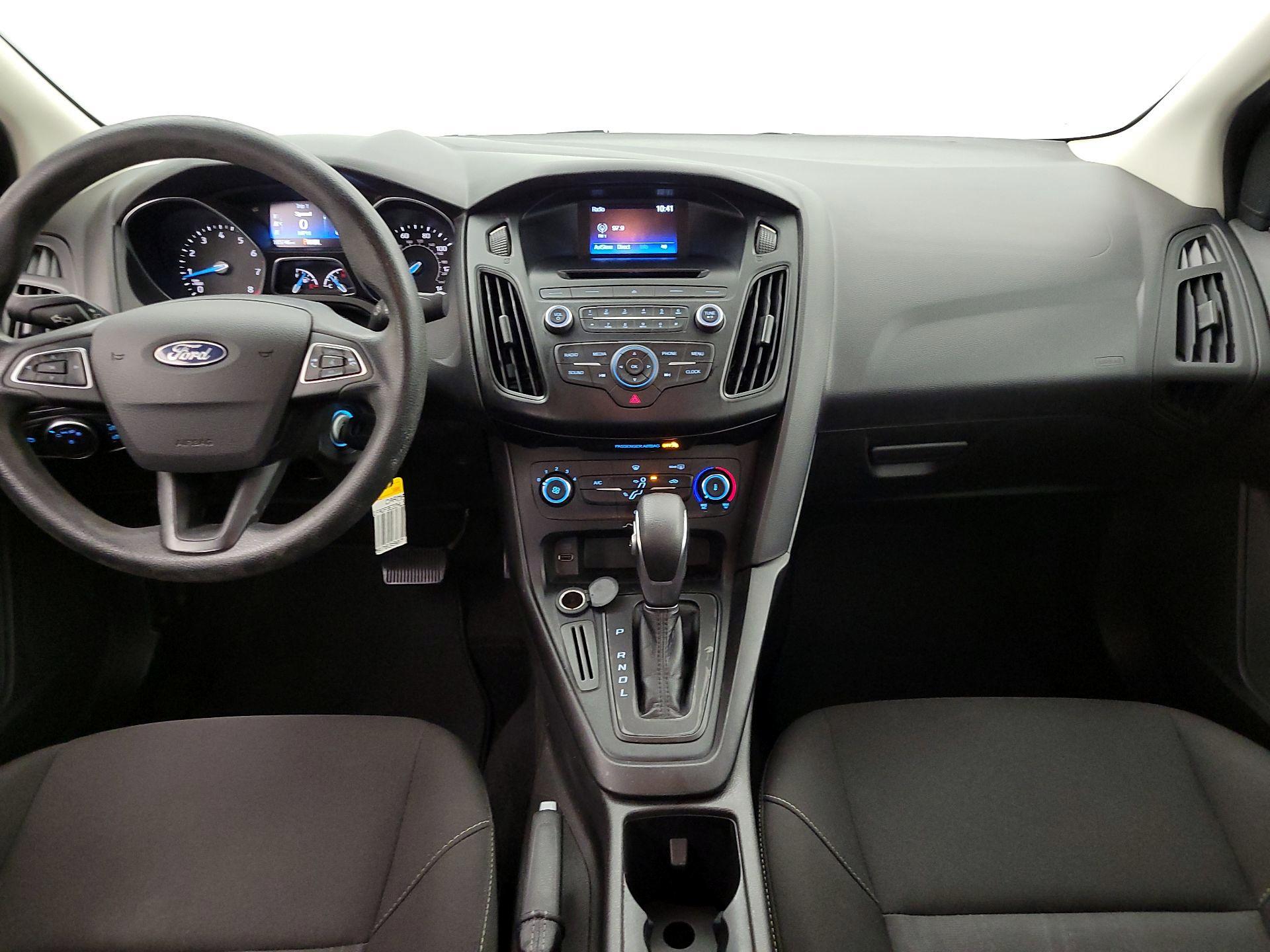 Thumbnail: 2017 Ford Focus - 9