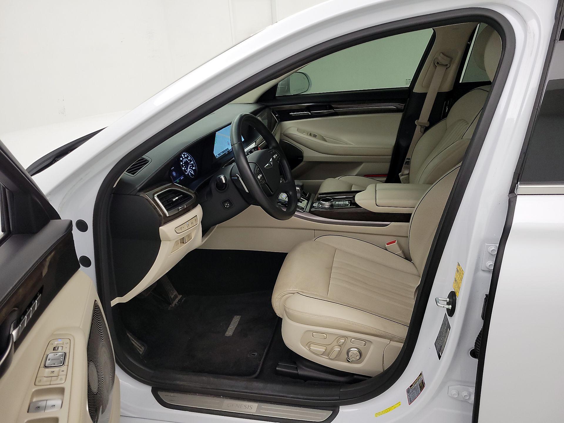 Thumbnail: 2019 Genesis G90 - 11