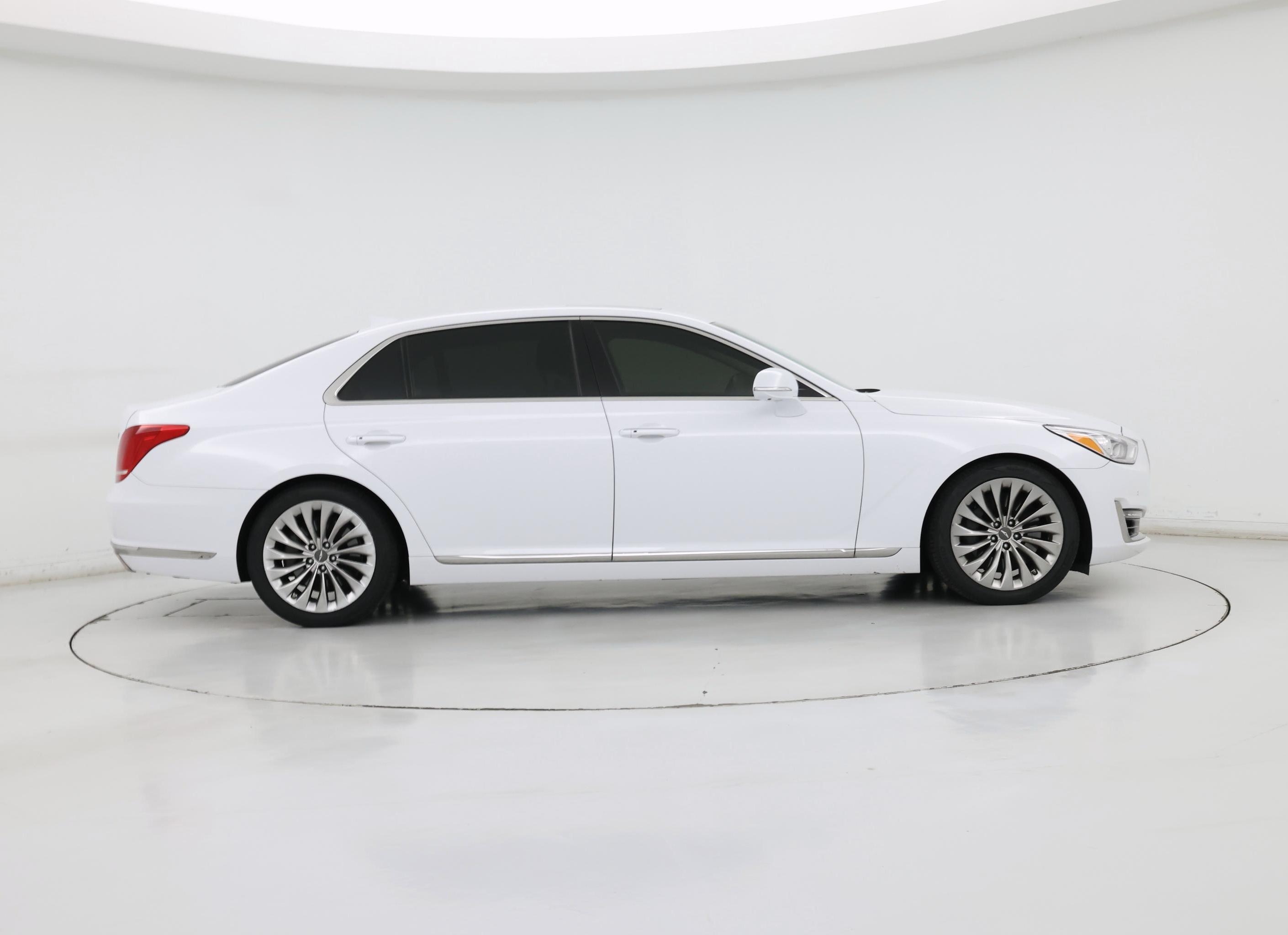 Thumbnail: 2019 Genesis G90 - 7