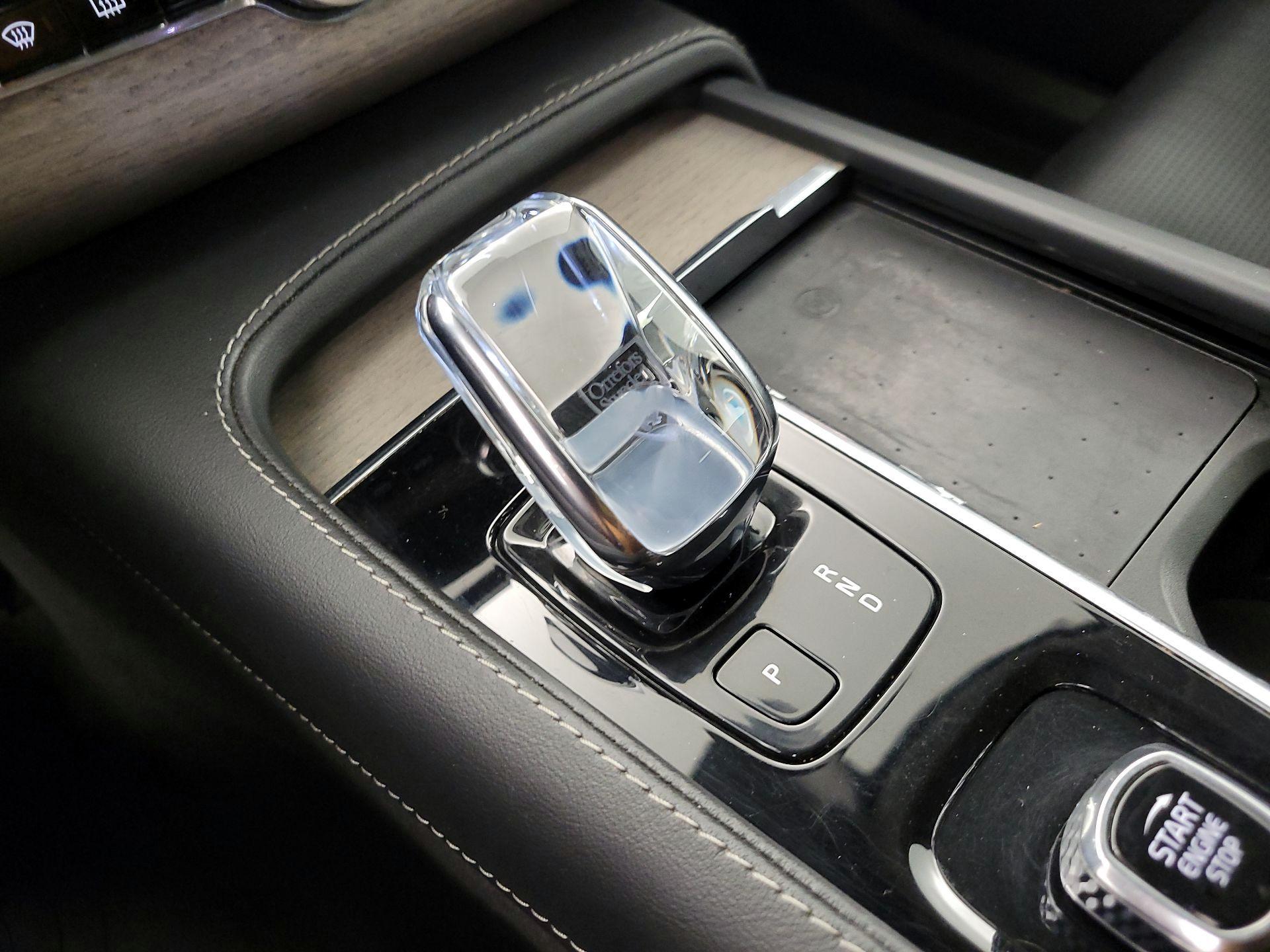 Thumbnail: 2022 Volvo XC90 - 17