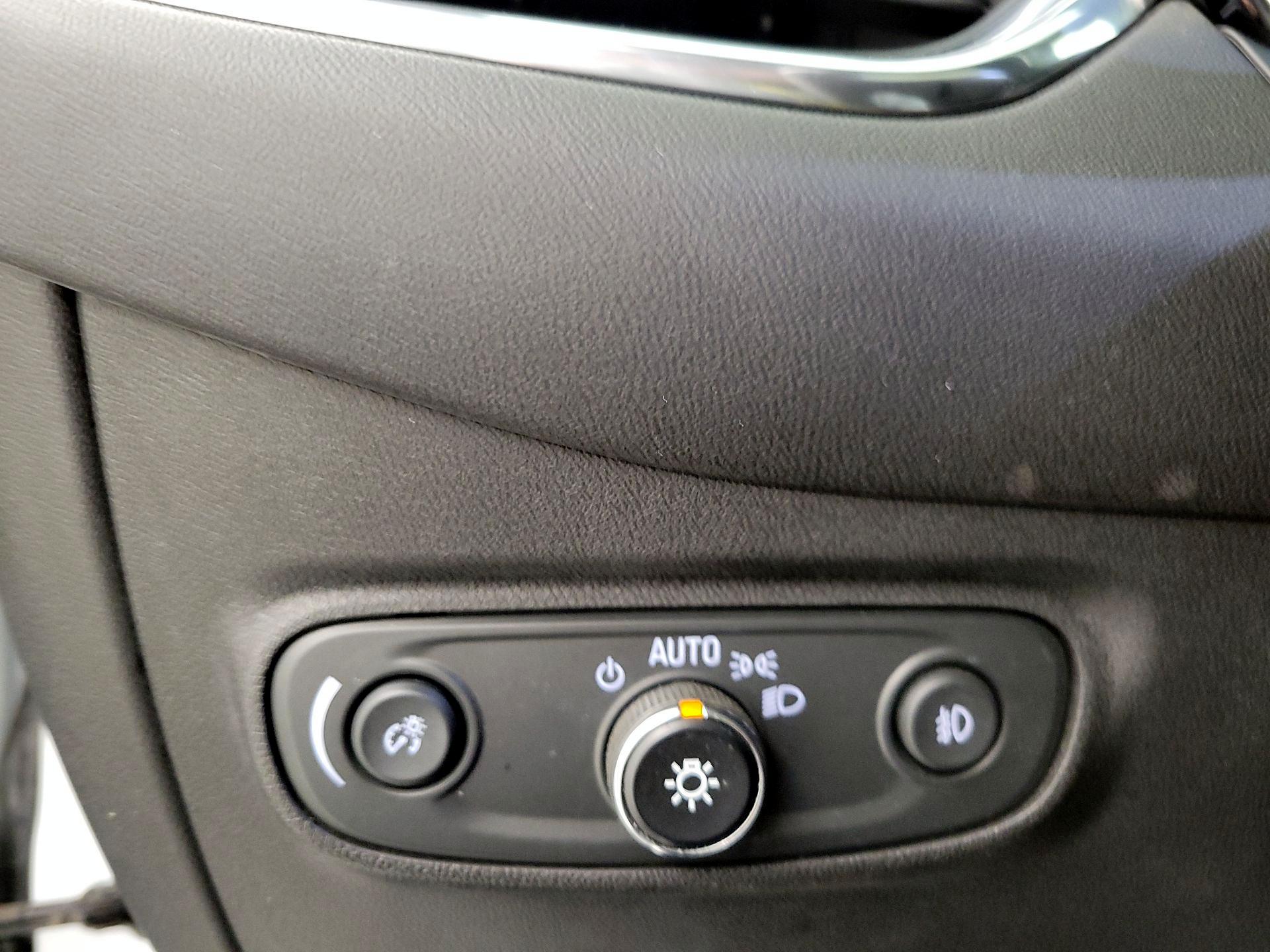 Thumbnail: 2020 Chevrolet Equinox - 13