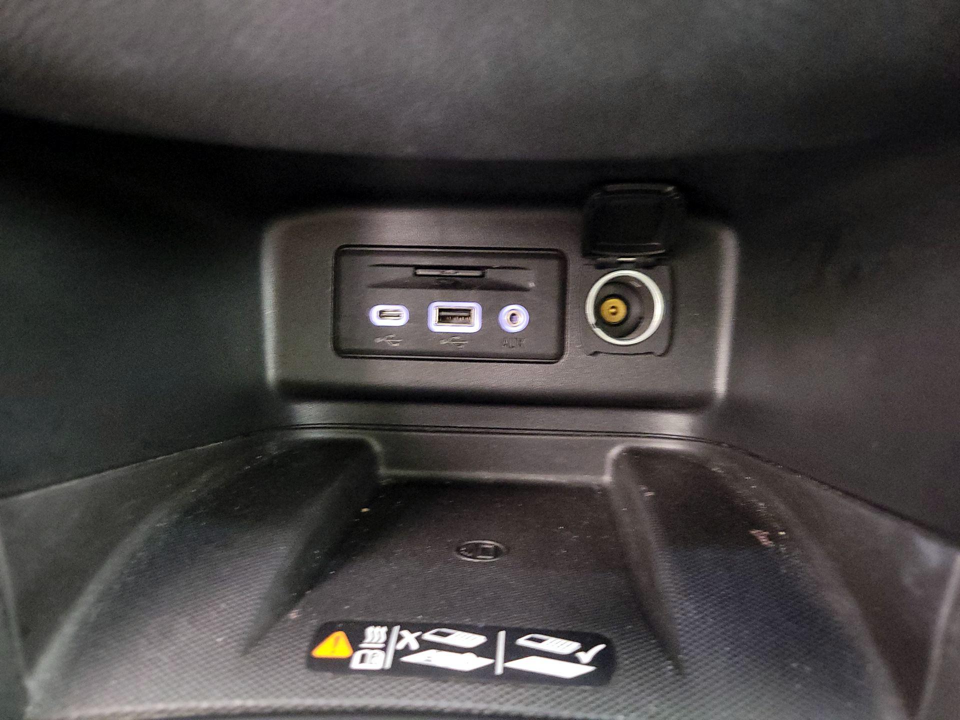 Thumbnail: 2020 Chevrolet Equinox - 19