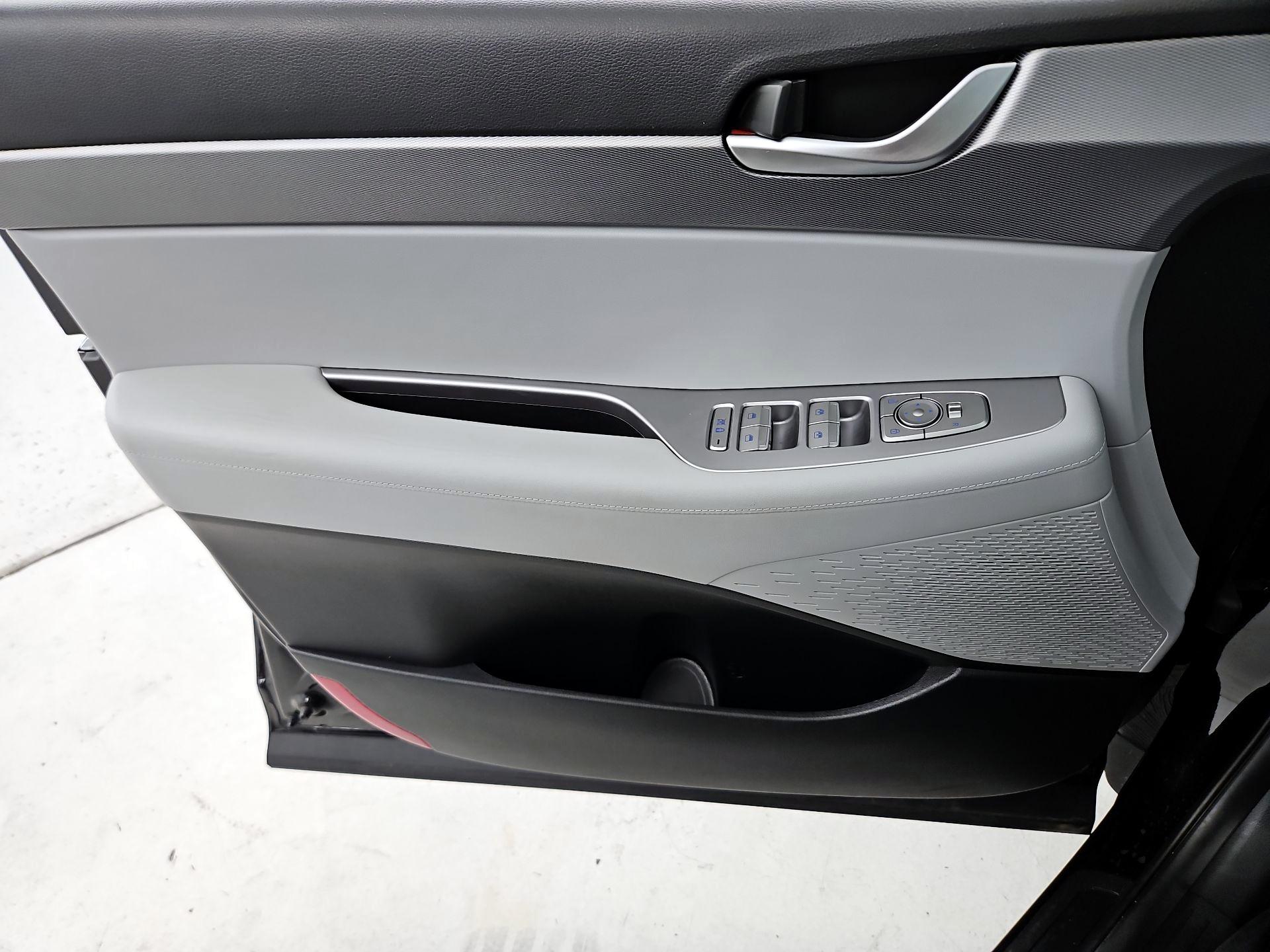 Thumbnail: 2020 Hyundai Palisade - 12
