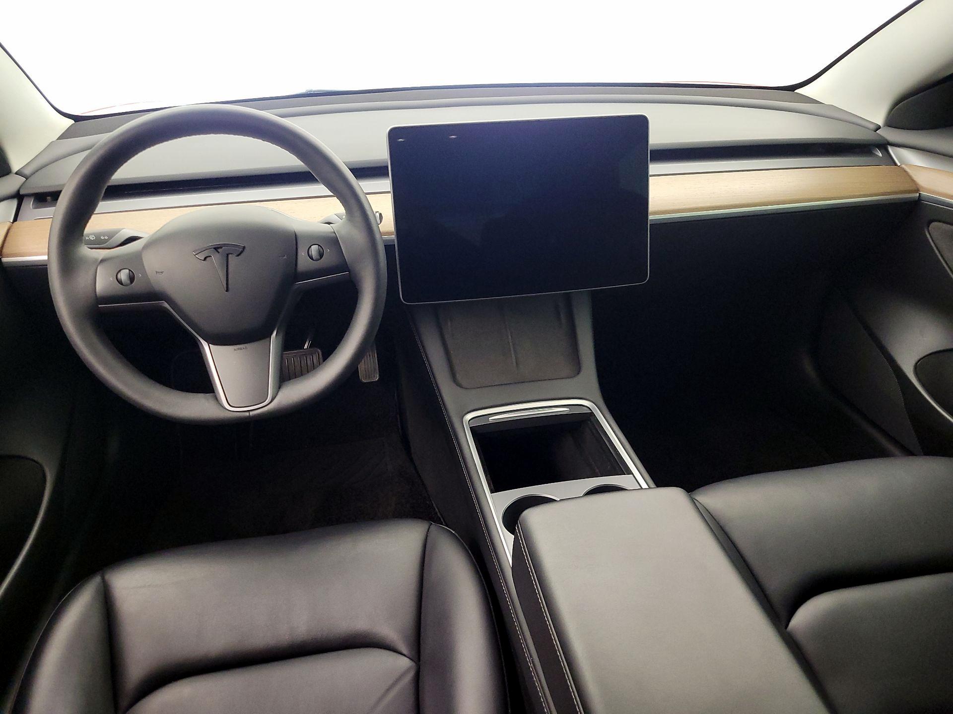 Thumbnail: 2023 Tesla Model 3 - 9