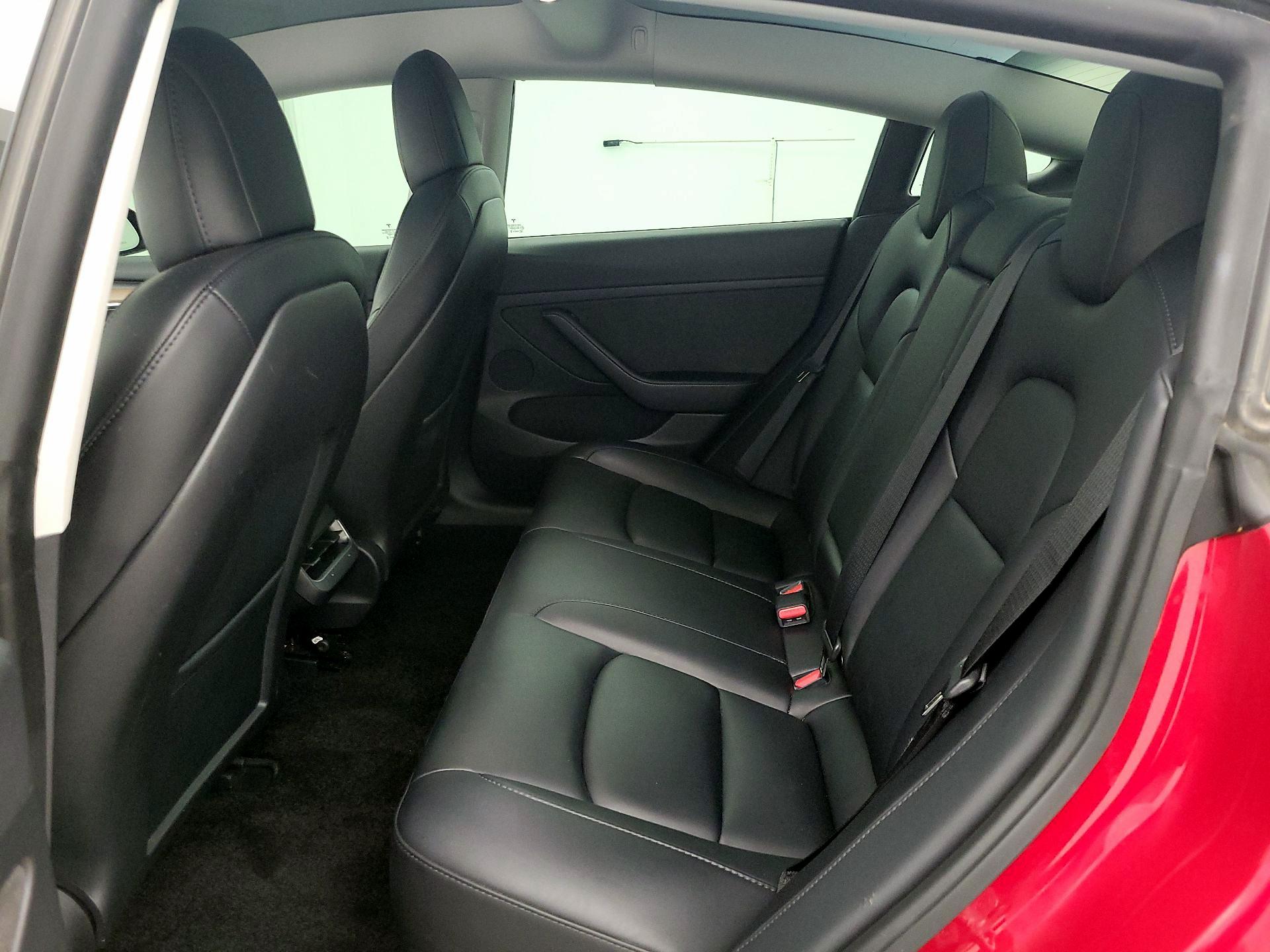 Thumbnail: 2023 Tesla Model 3 - 19