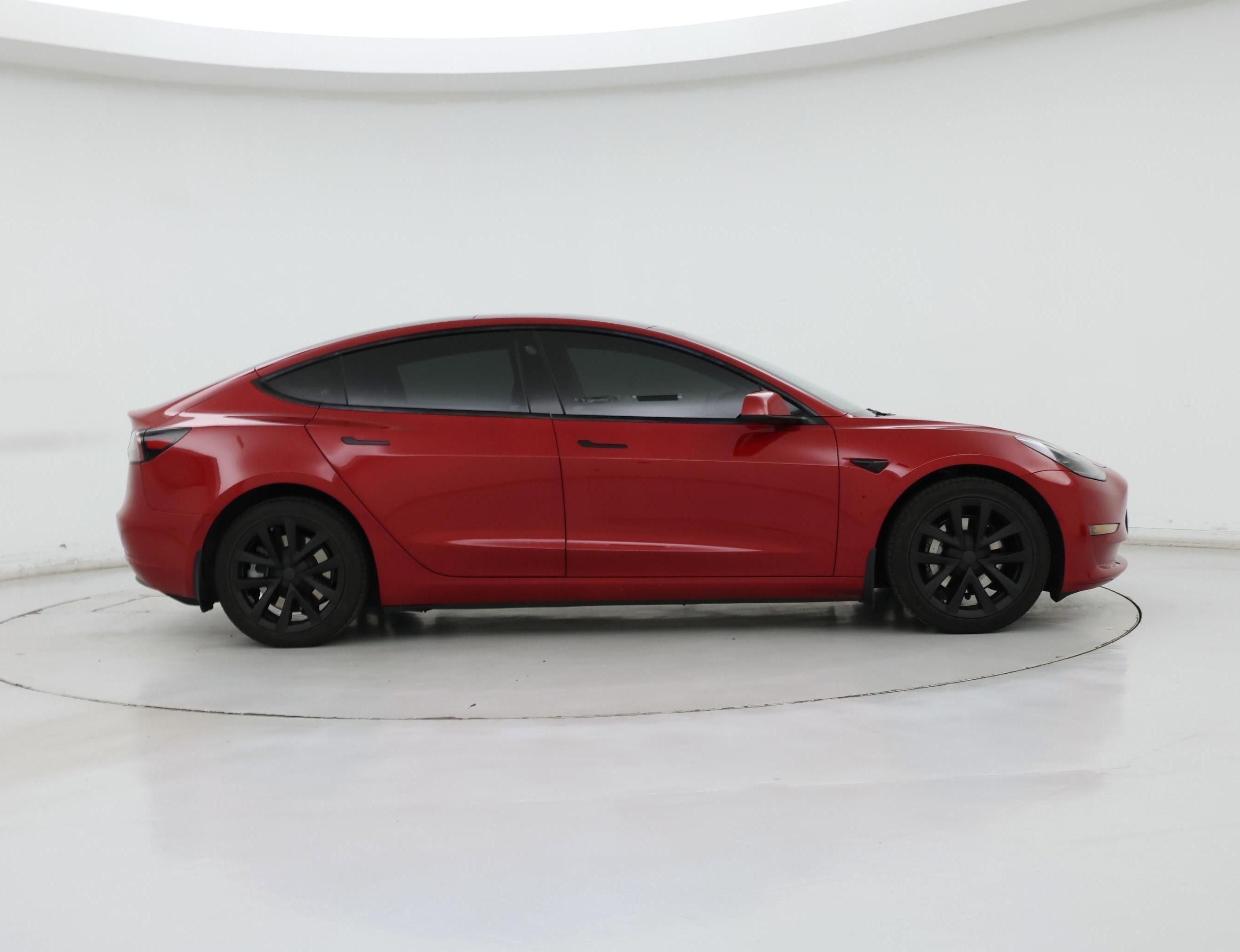 Thumbnail: 2023 Tesla Model 3 - 7