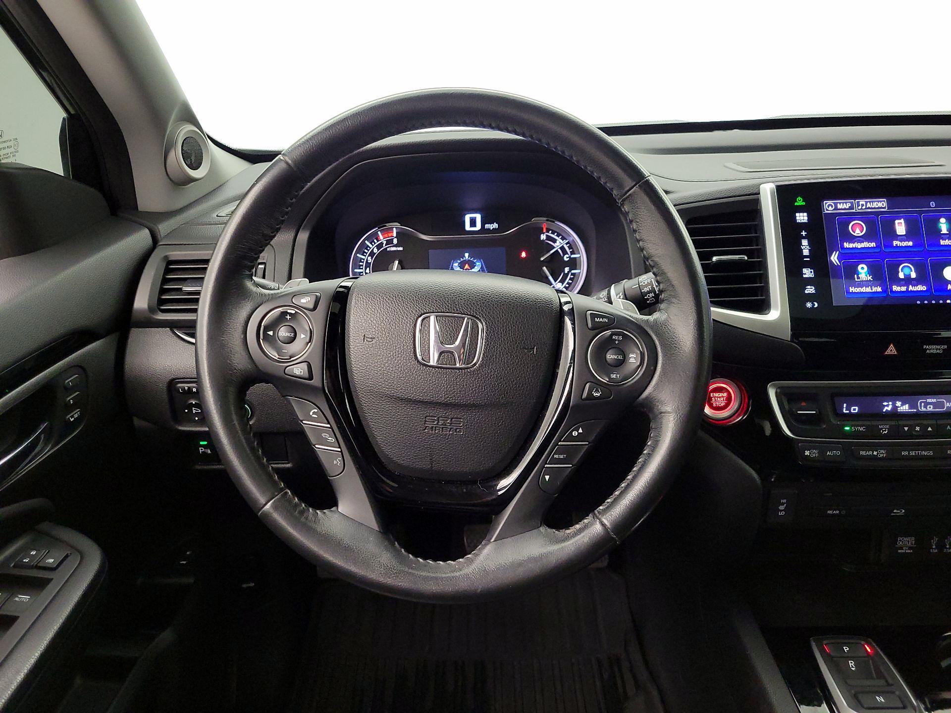 Thumbnail: 2016 Honda Pilot - 10