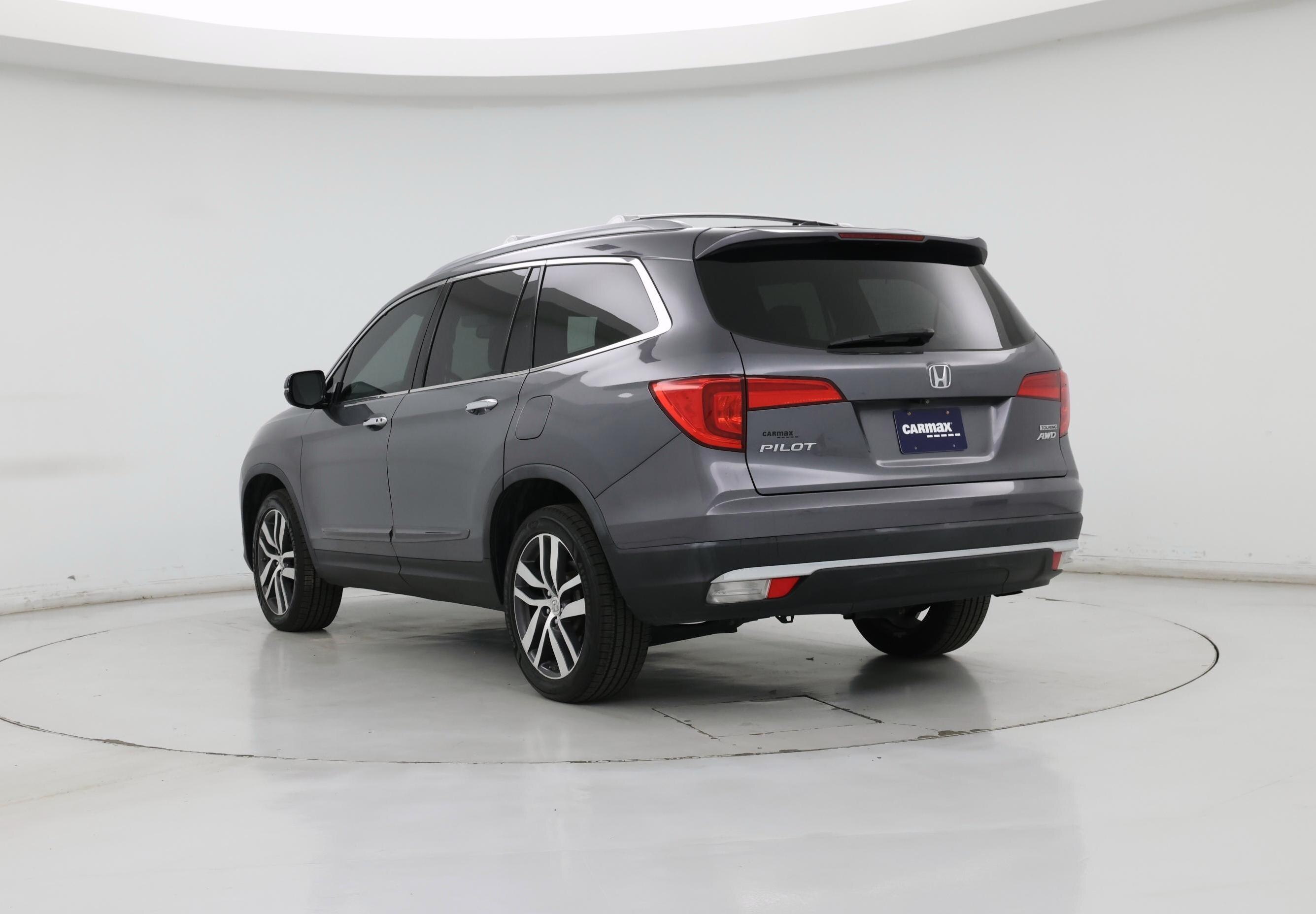 Thumbnail: 2016 Honda Pilot - 2