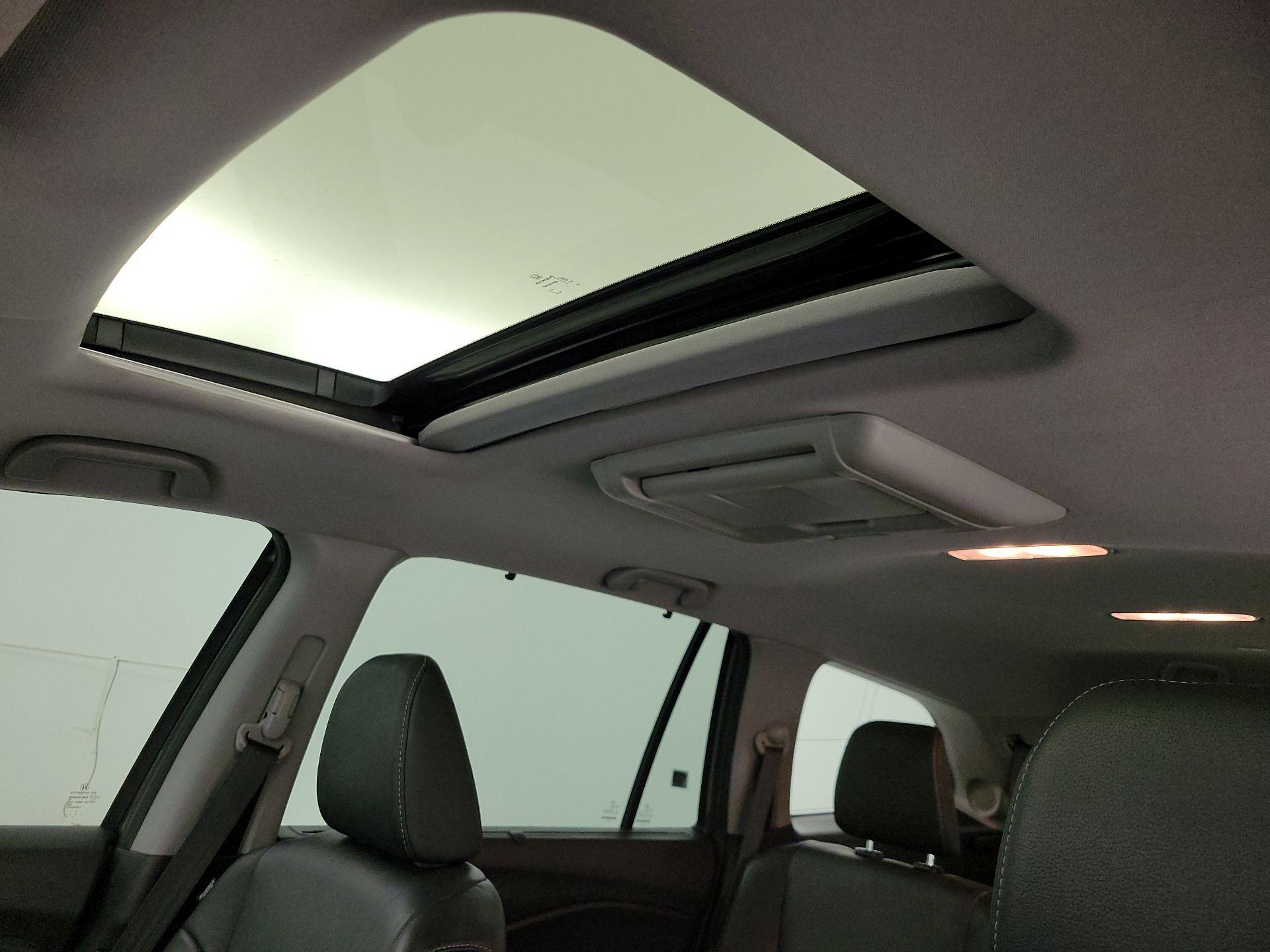 Thumbnail: 2016 Honda Pilot - 20