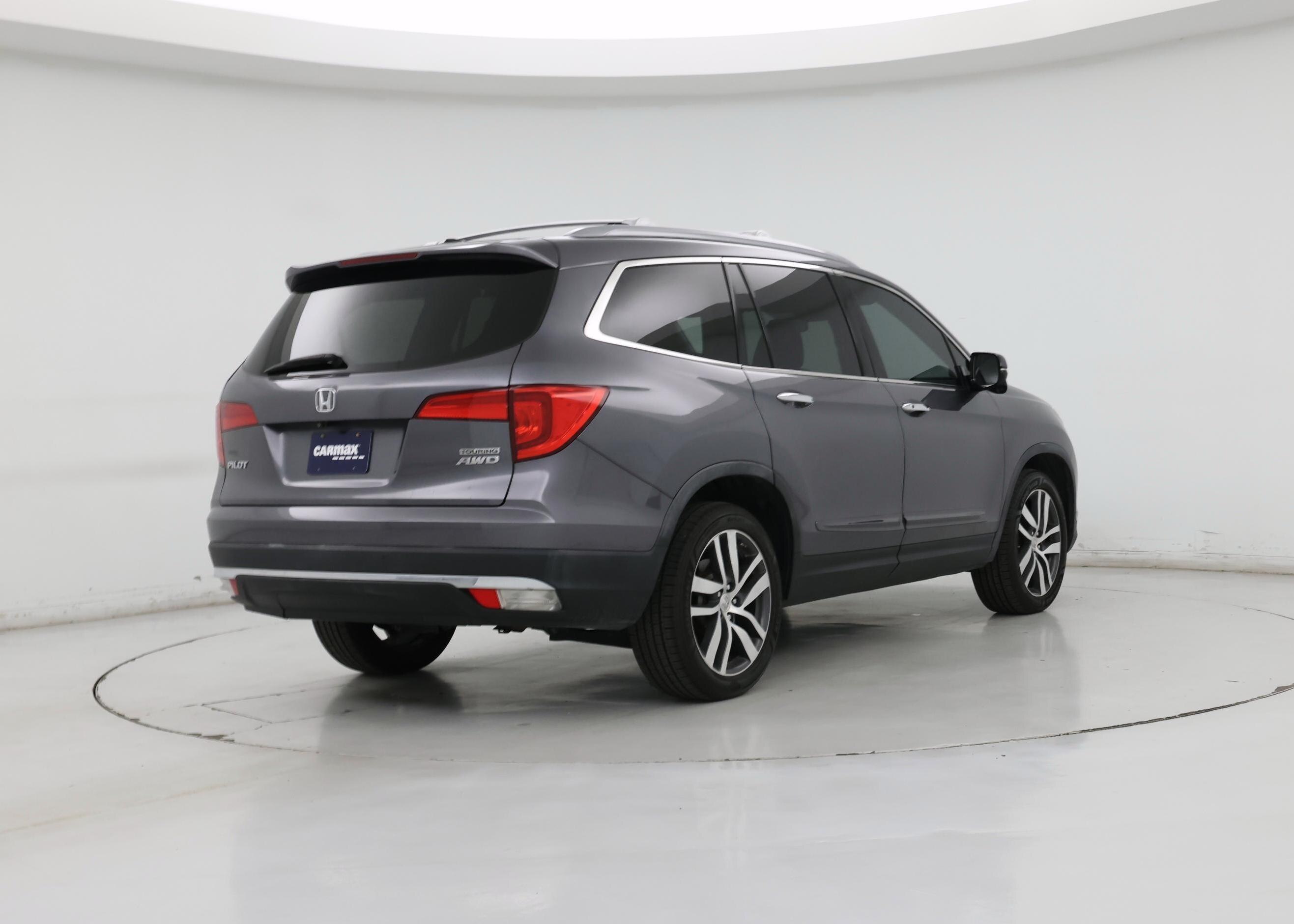 Thumbnail: 2016 Honda Pilot - 8