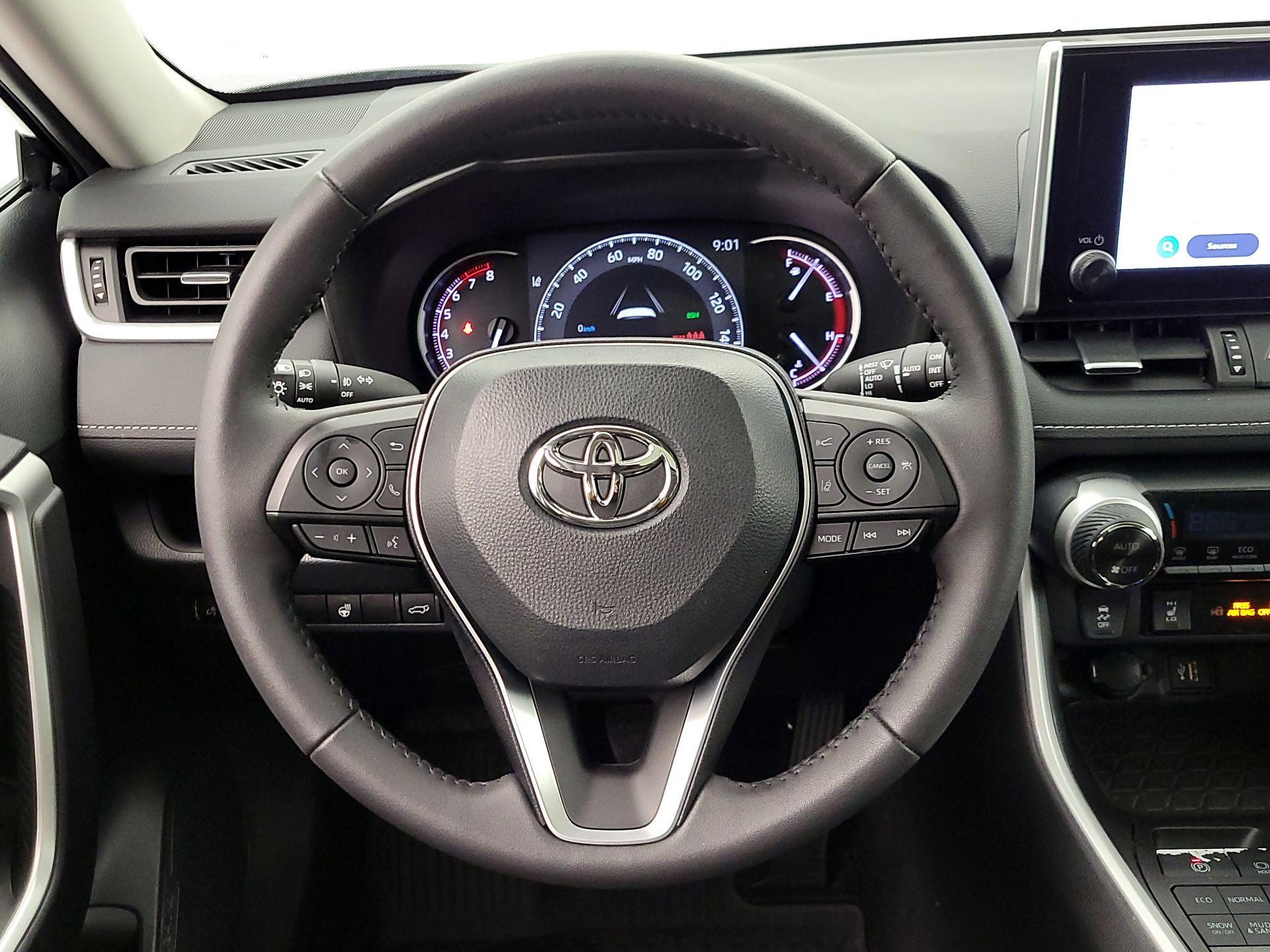 Thumbnail: 2024 Toyota RAV4 - 10