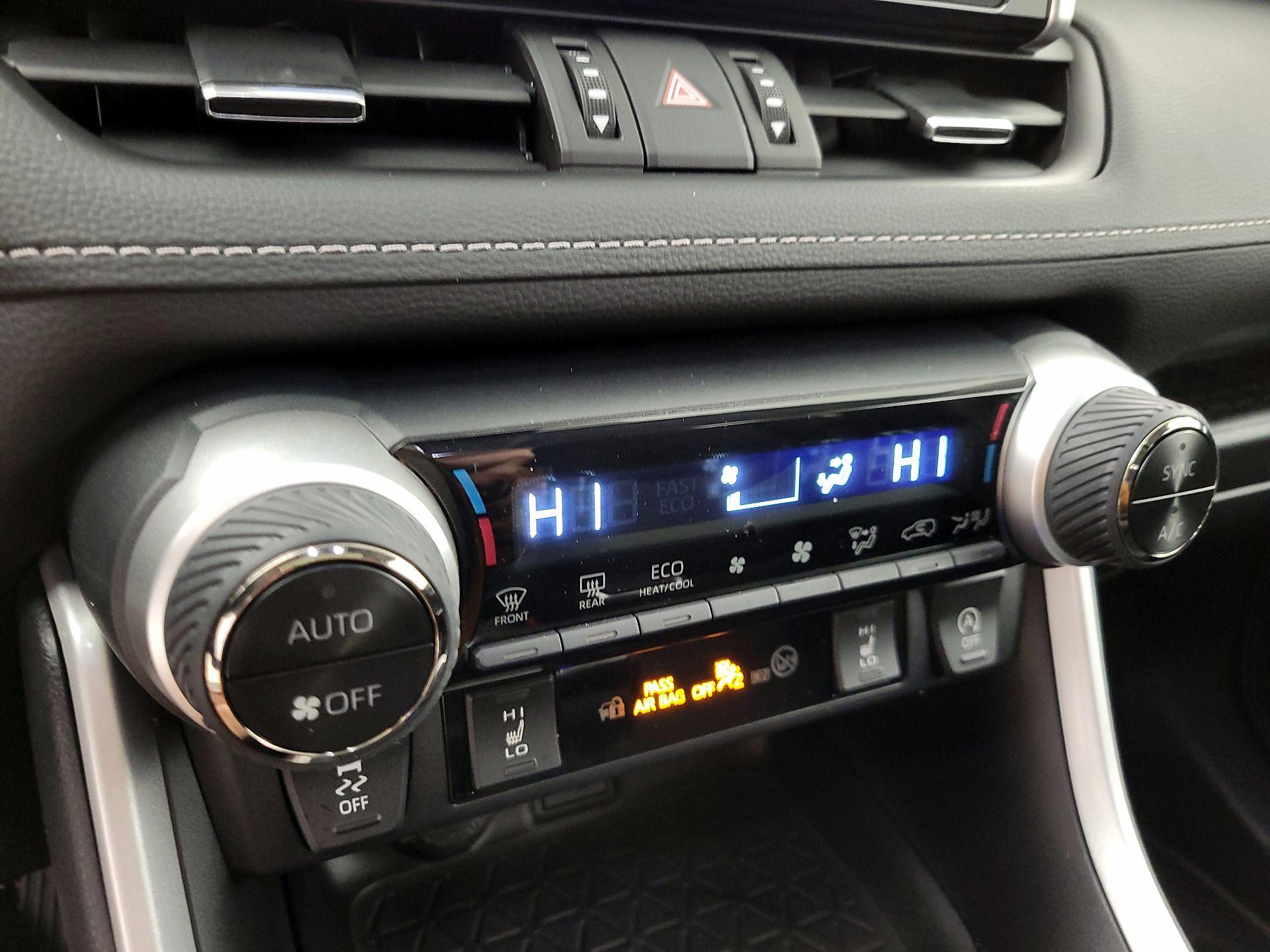 Thumbnail: 2024 Toyota RAV4 - 16
