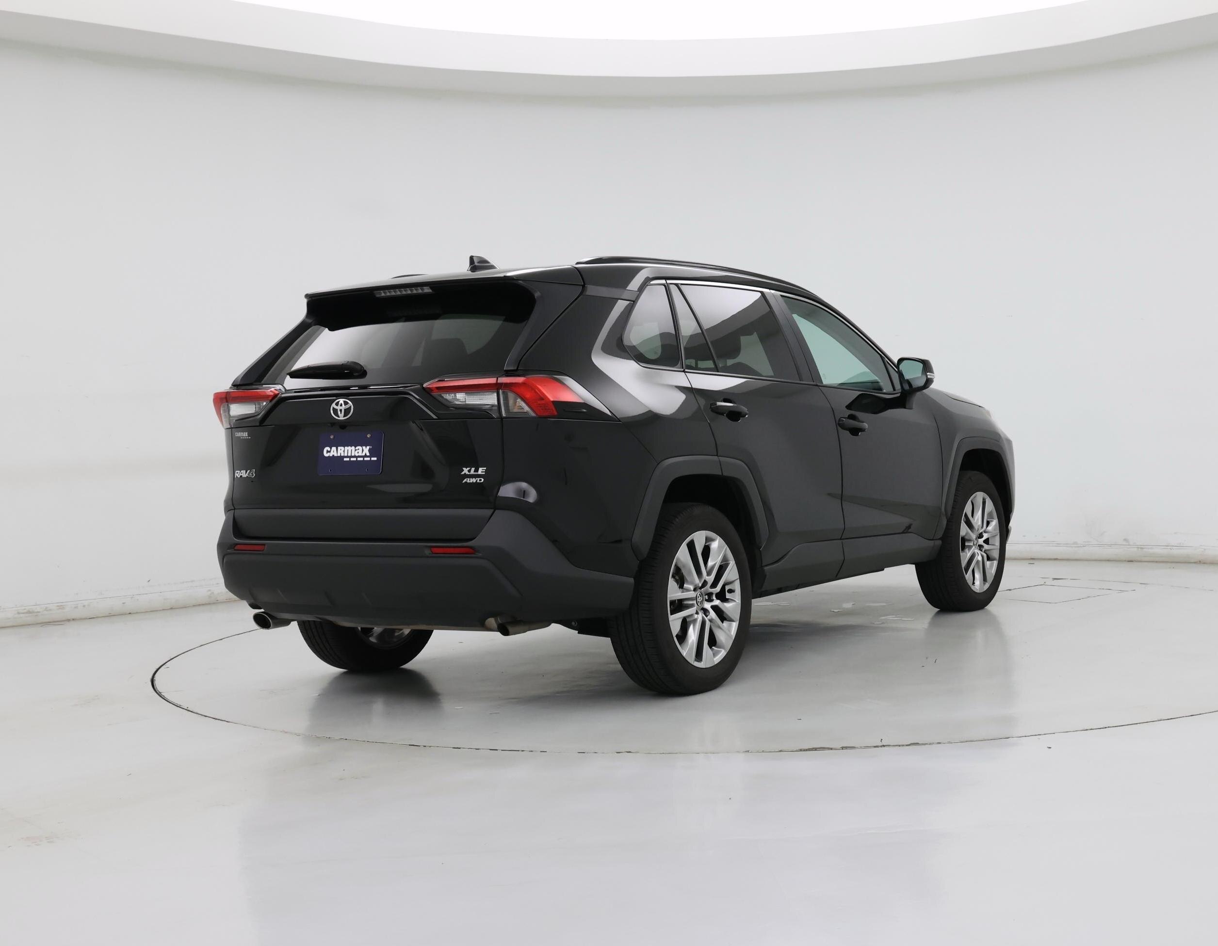 Thumbnail: 2024 Toyota RAV4 - 8