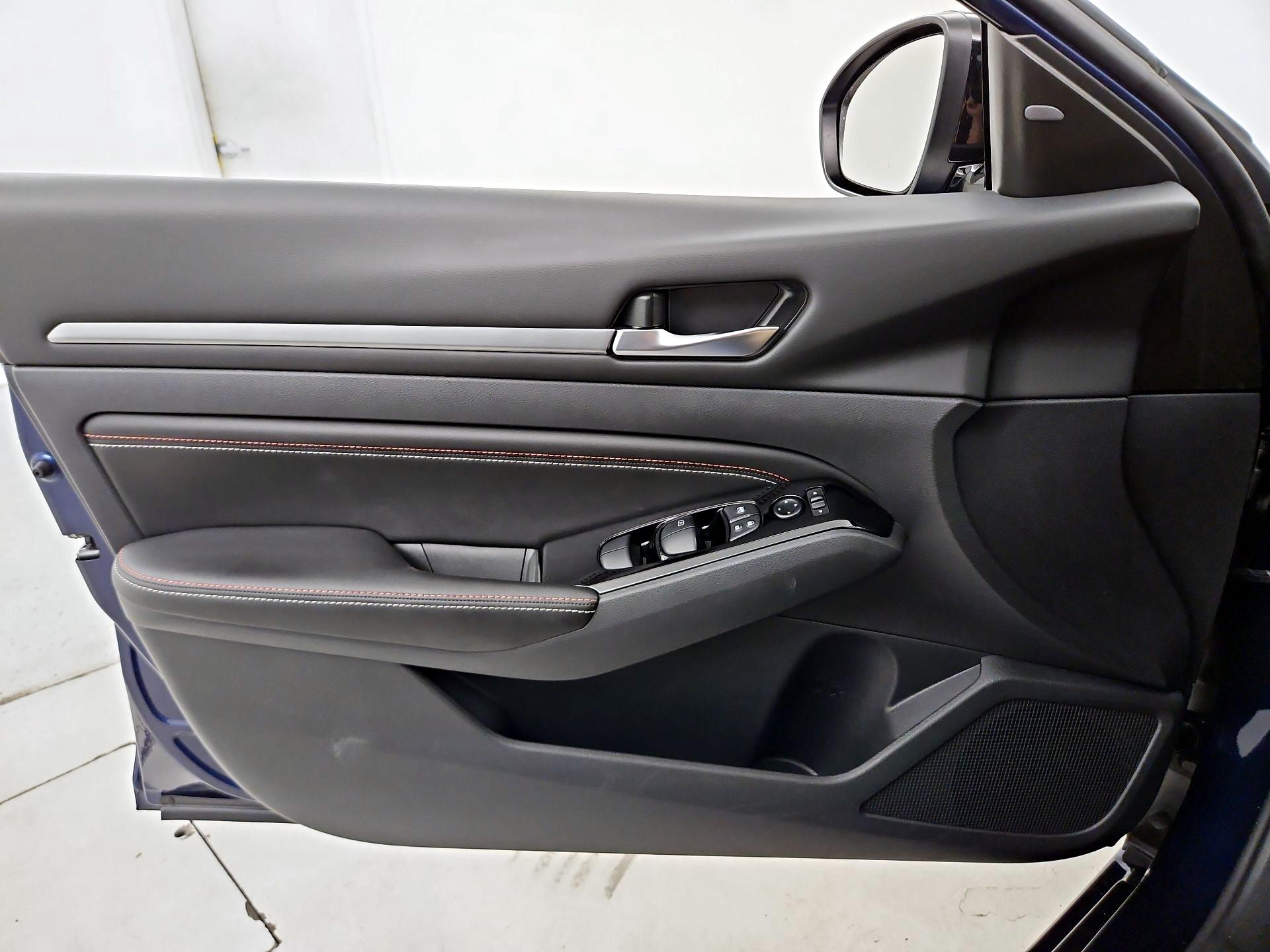 Thumbnail: 2023 Nissan Altima - 12