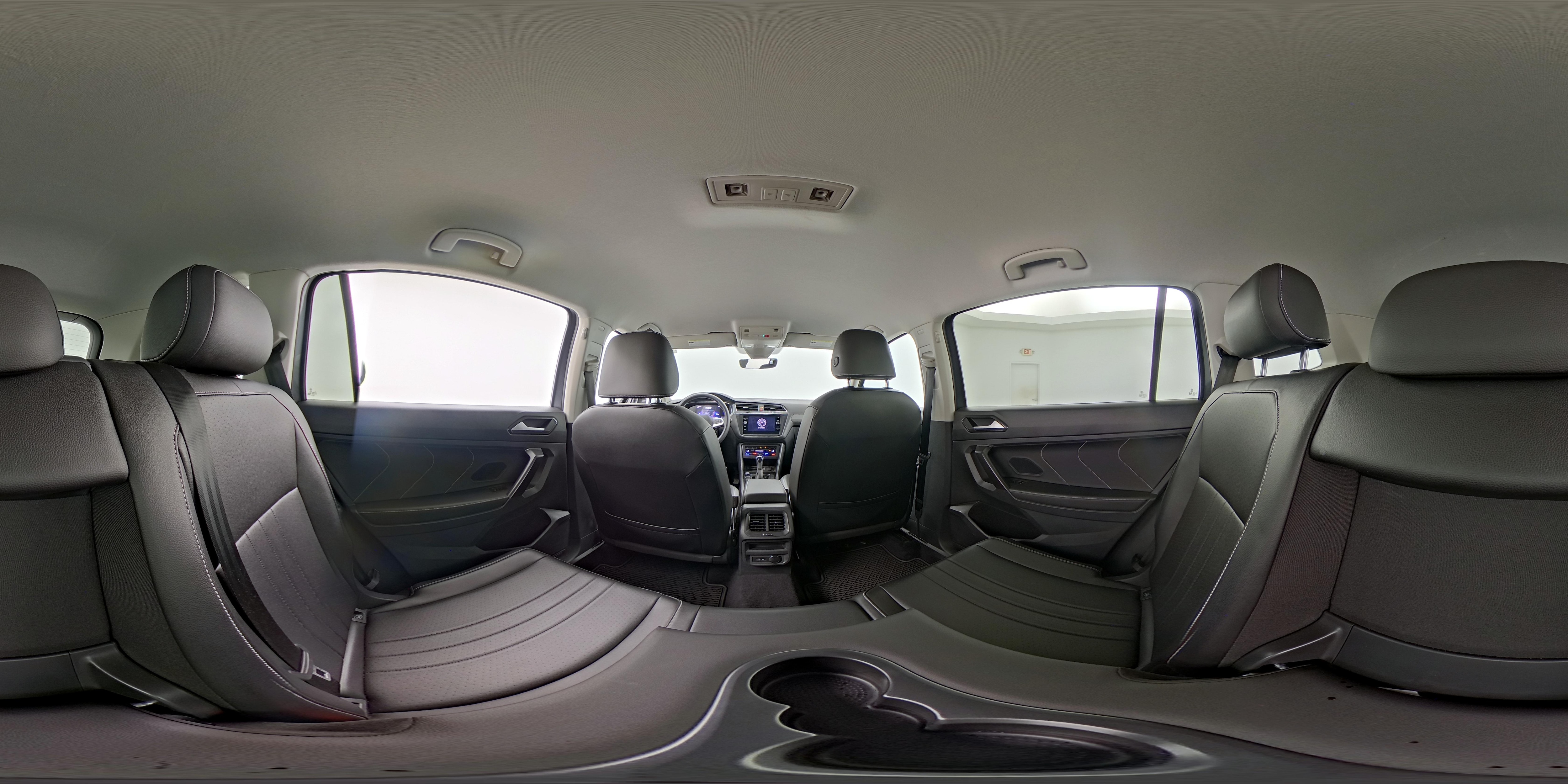 2022 Volkswagen Tiguan SE - Photo 25