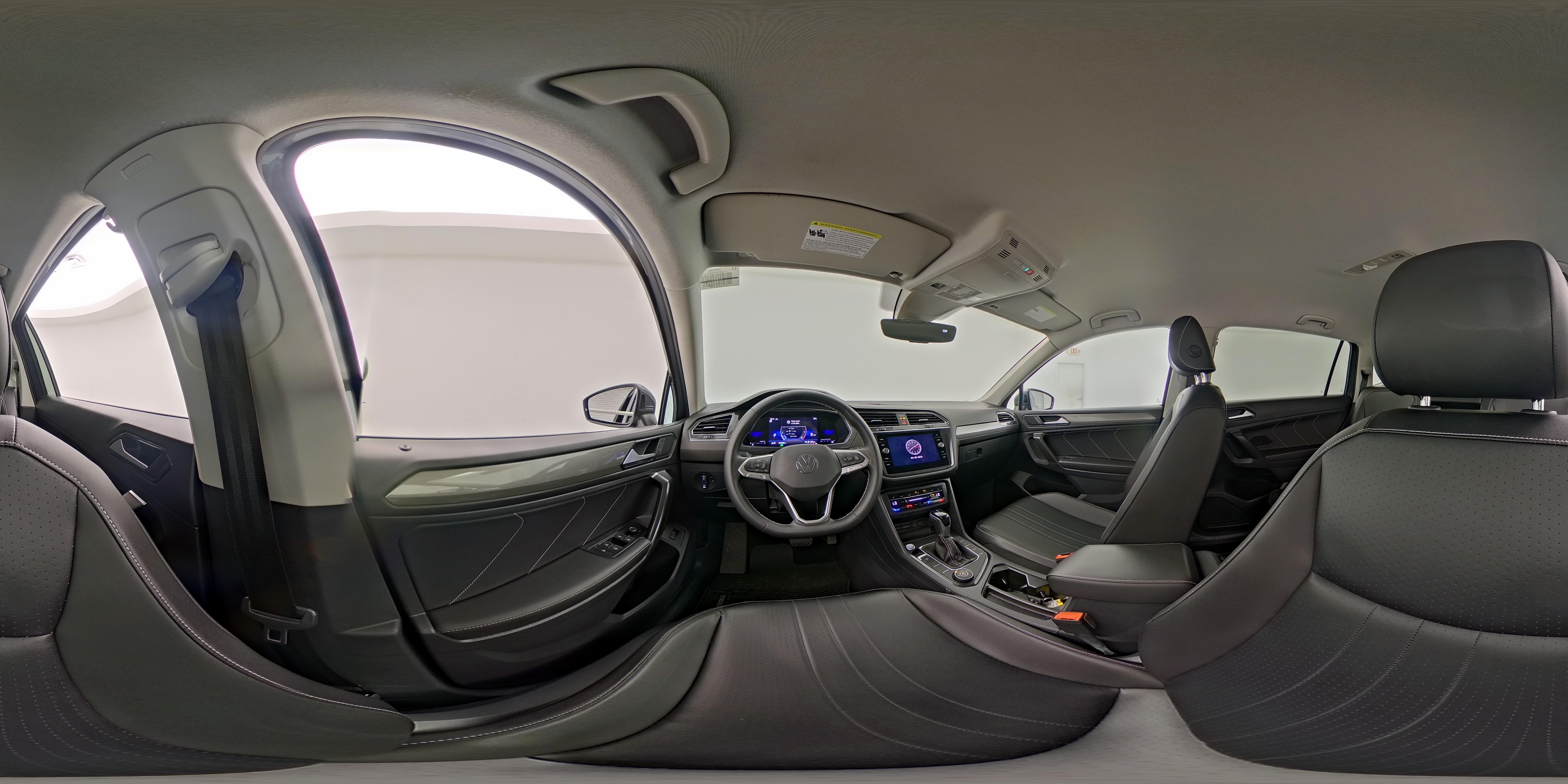 2022 Volkswagen Tiguan SE - Photo 26