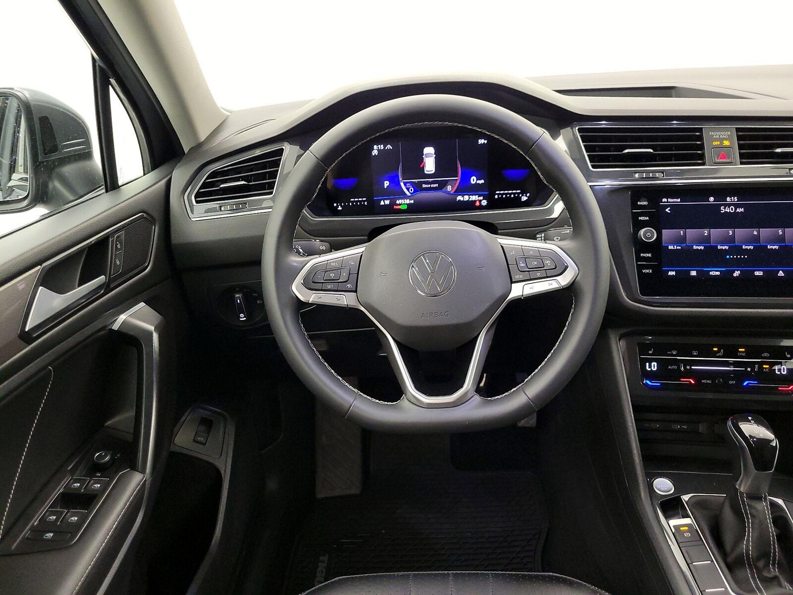 2022 Volkswagen Tiguan SE - Photo 11